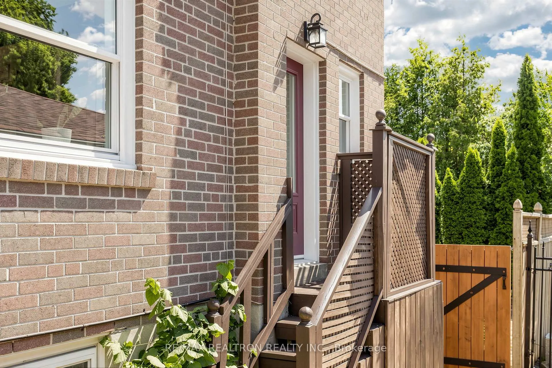 Photo 38 of 8 Cassandra Boulevard, North York, Parkwoods-Donalda — HOMEH