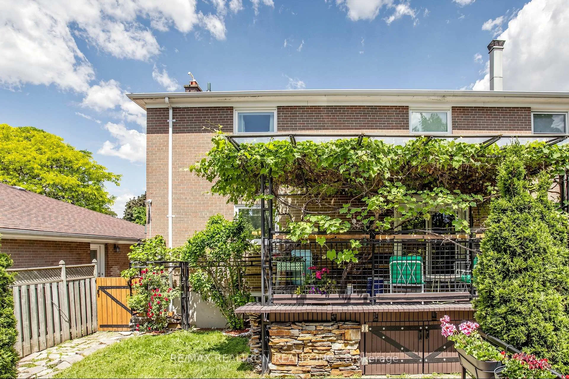 Photo 47 of 8 Cassandra Boulevard, North York, Parkwoods-Donalda — HOMEH