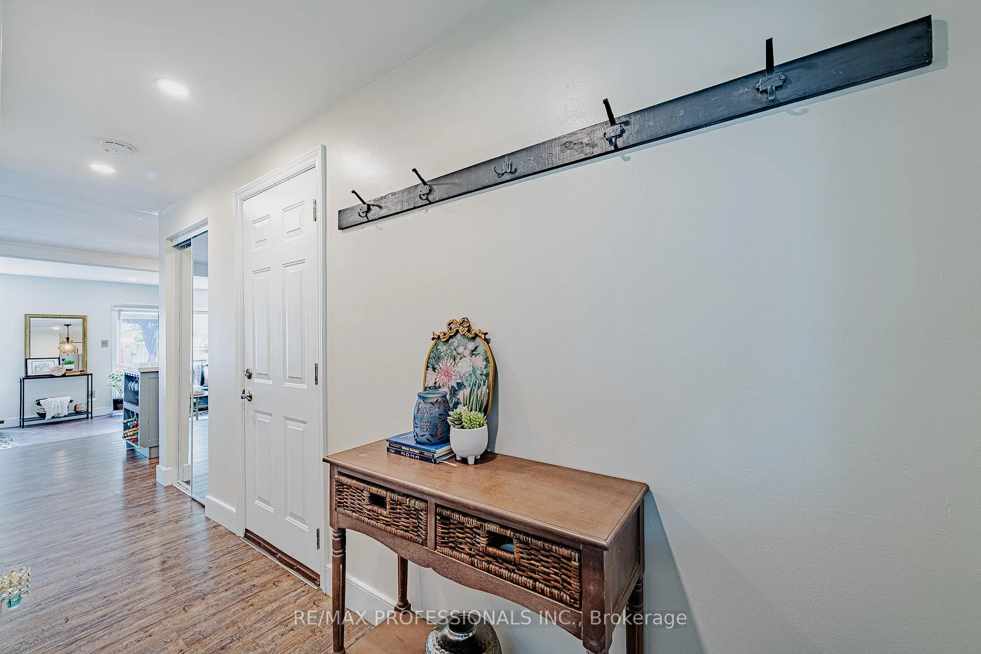 Photo 6 of 178 Kovac Road, Cambridge, Greenway-Chaplin — HOMEH