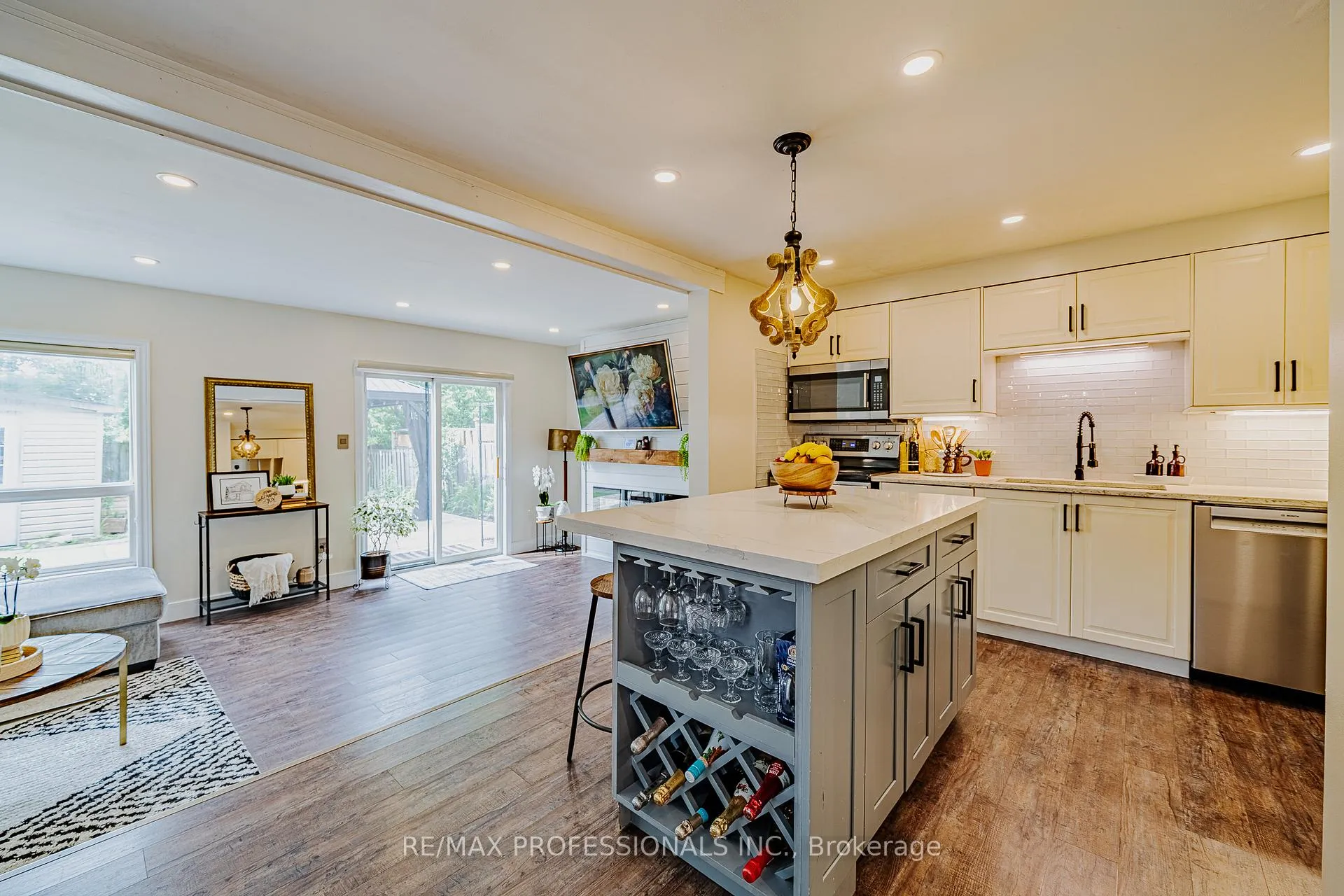 Photo 8 of 178 Kovac Road, Cambridge, Greenway-Chaplin — HOMEH