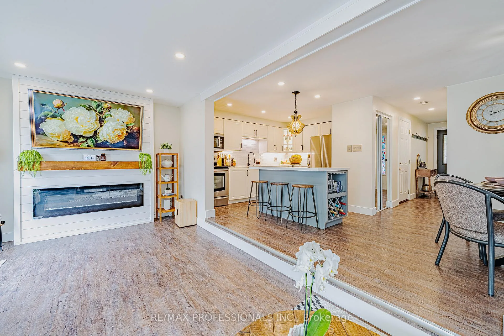 Photo 15 of 178 Kovac Road, Cambridge, Greenway-Chaplin — HOMEH