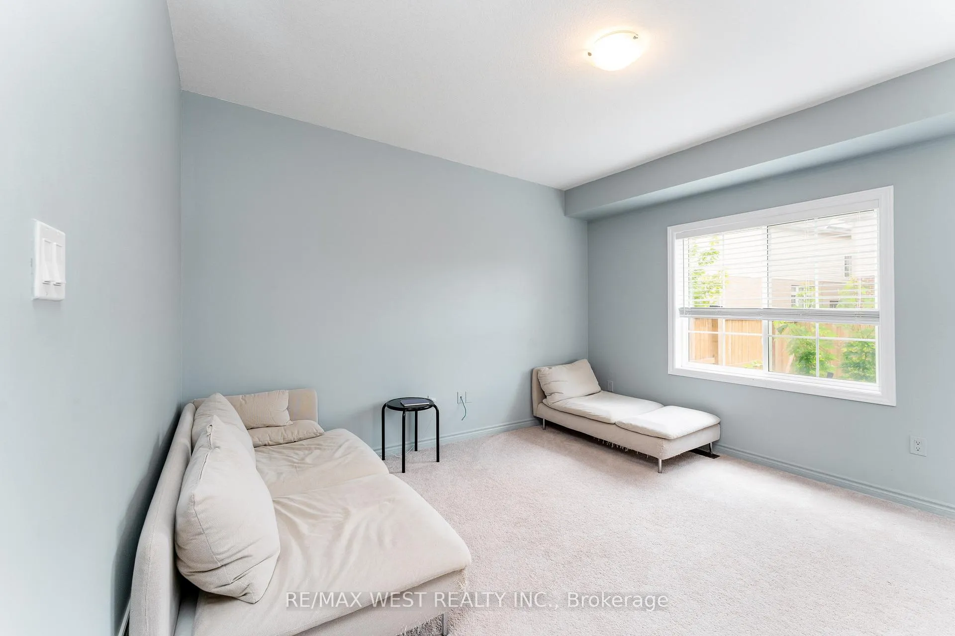 Photo 15 of 24 Dewberry Drive, Kitchener, Heritage Park/Rosemount — HOMEH