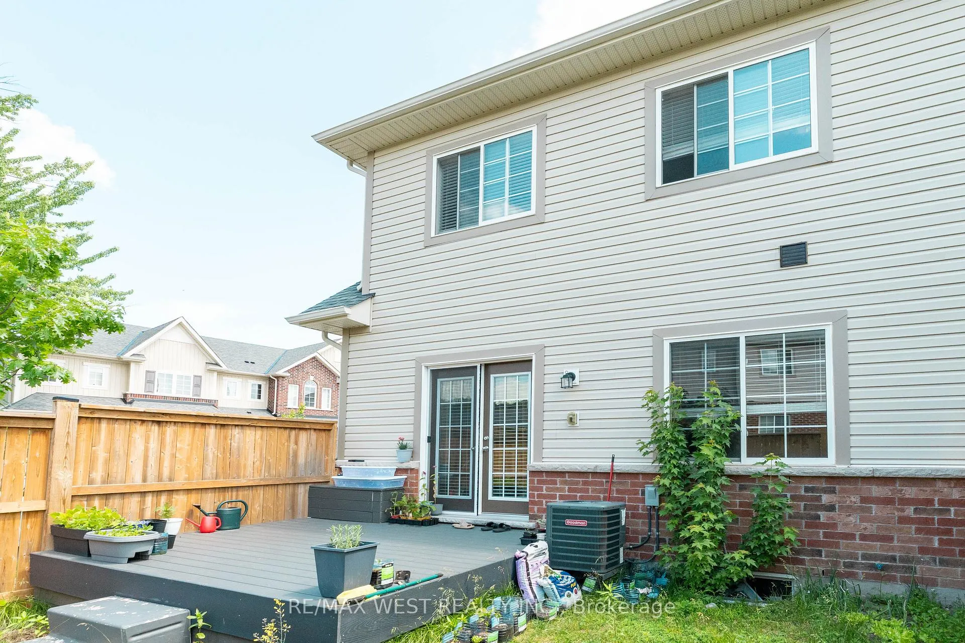 Photo 40 of 24 Dewberry Drive, Kitchener, Heritage Park/Rosemount — HOMEH