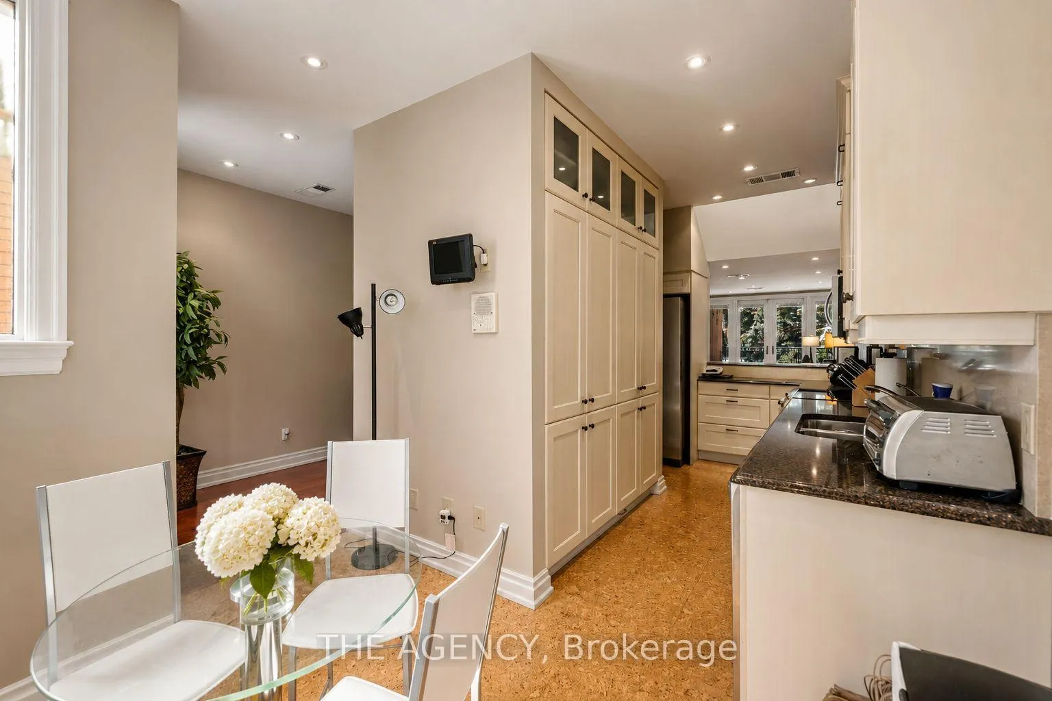Photo 8 of Unit B&C, 116 Hazelton Avenue, Toronto, The Annex — HOMEH