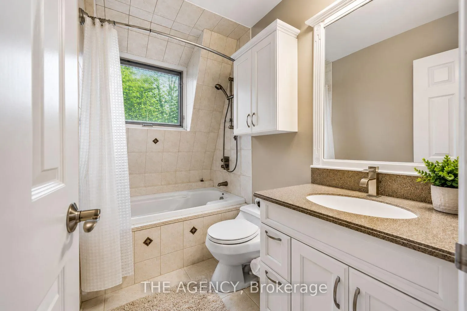 Photo 20 of Unit B&C, 116 Hazelton Avenue, Toronto, The Annex — HOMEH