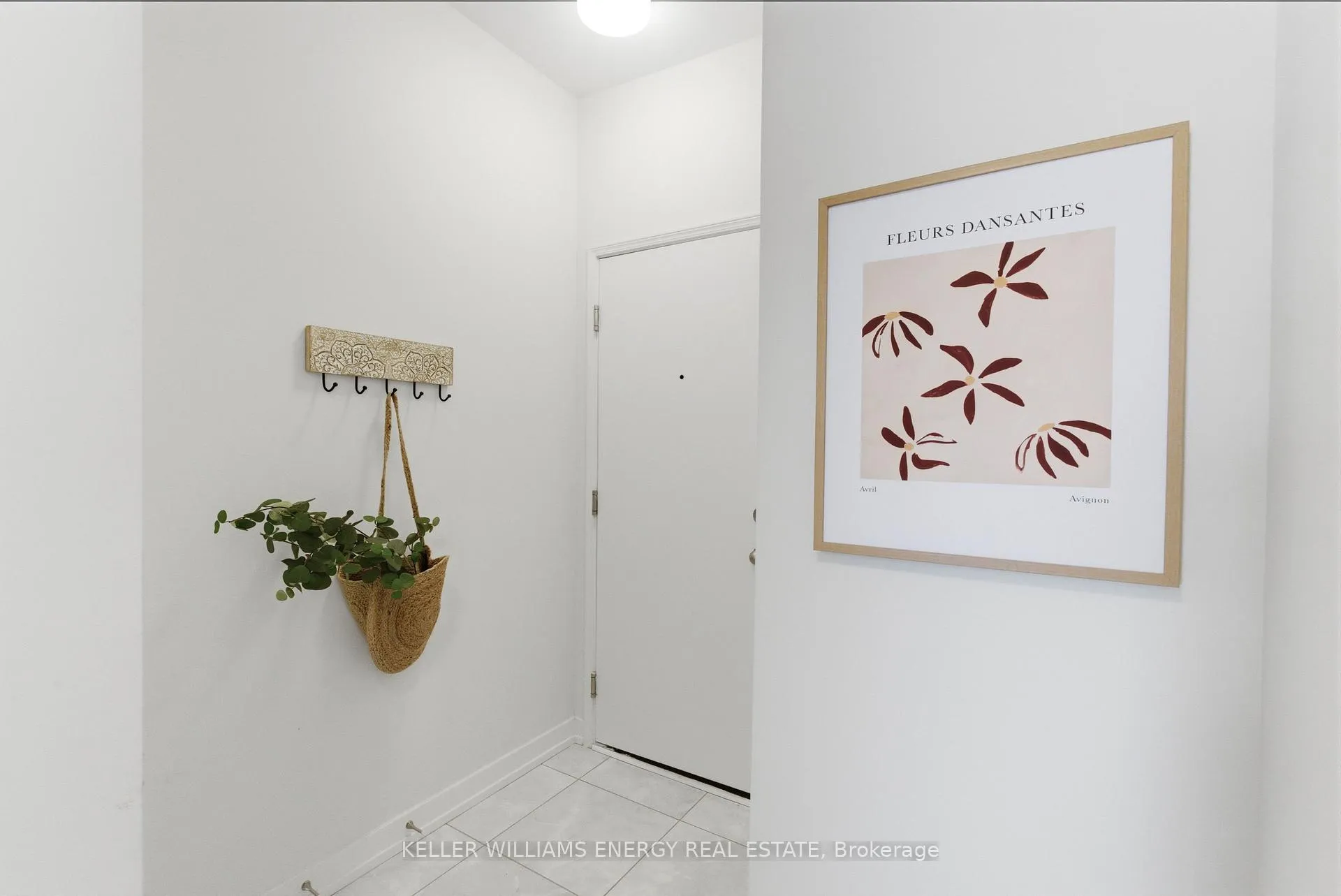 Photo 5 of Unit 316, 2550 Castlegate Crossing, Pickering, Duffin Heights — HOMEH