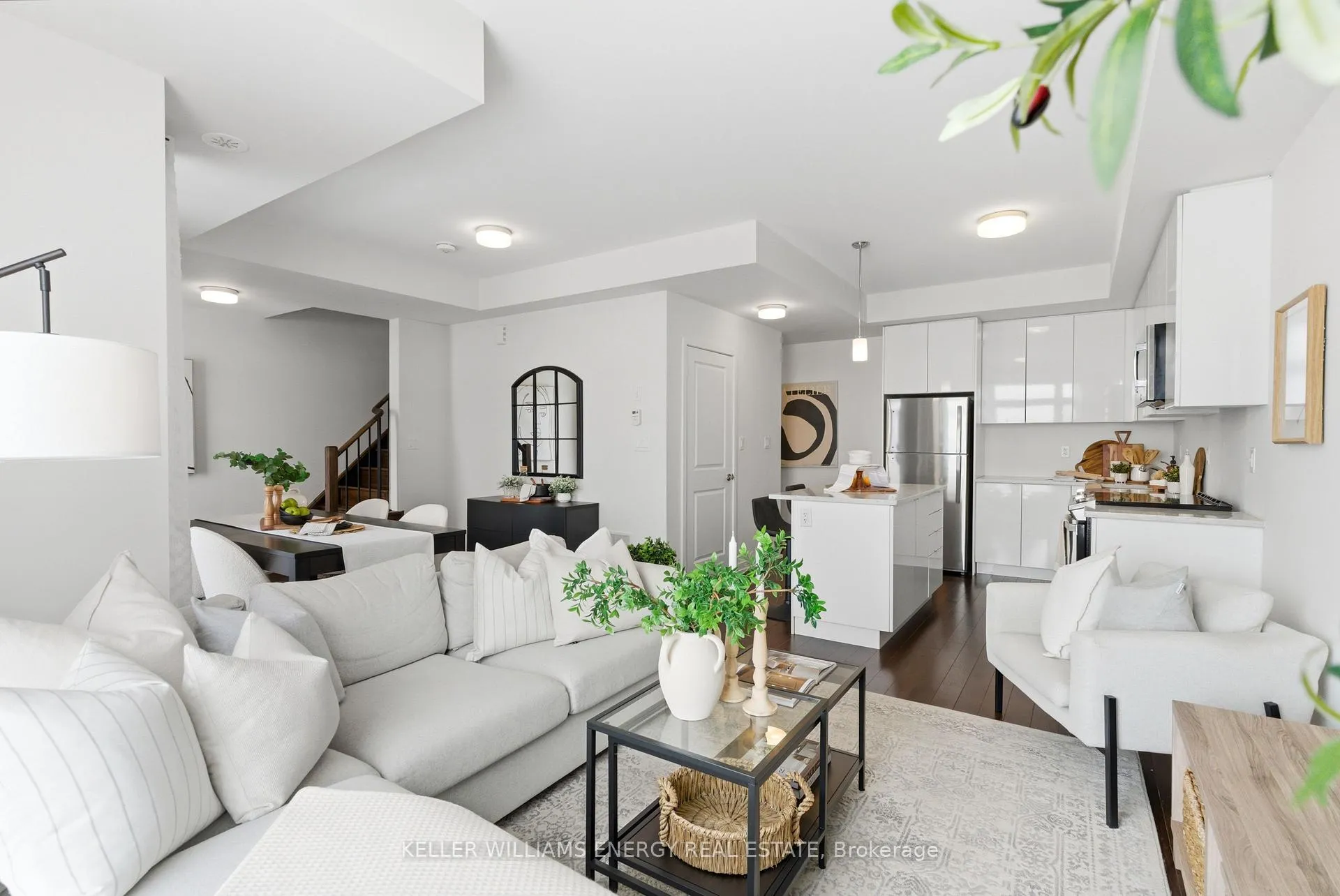Photo 15 of Unit 316, 2550 Castlegate Crossing, Pickering, Duffin Heights — HOMEH