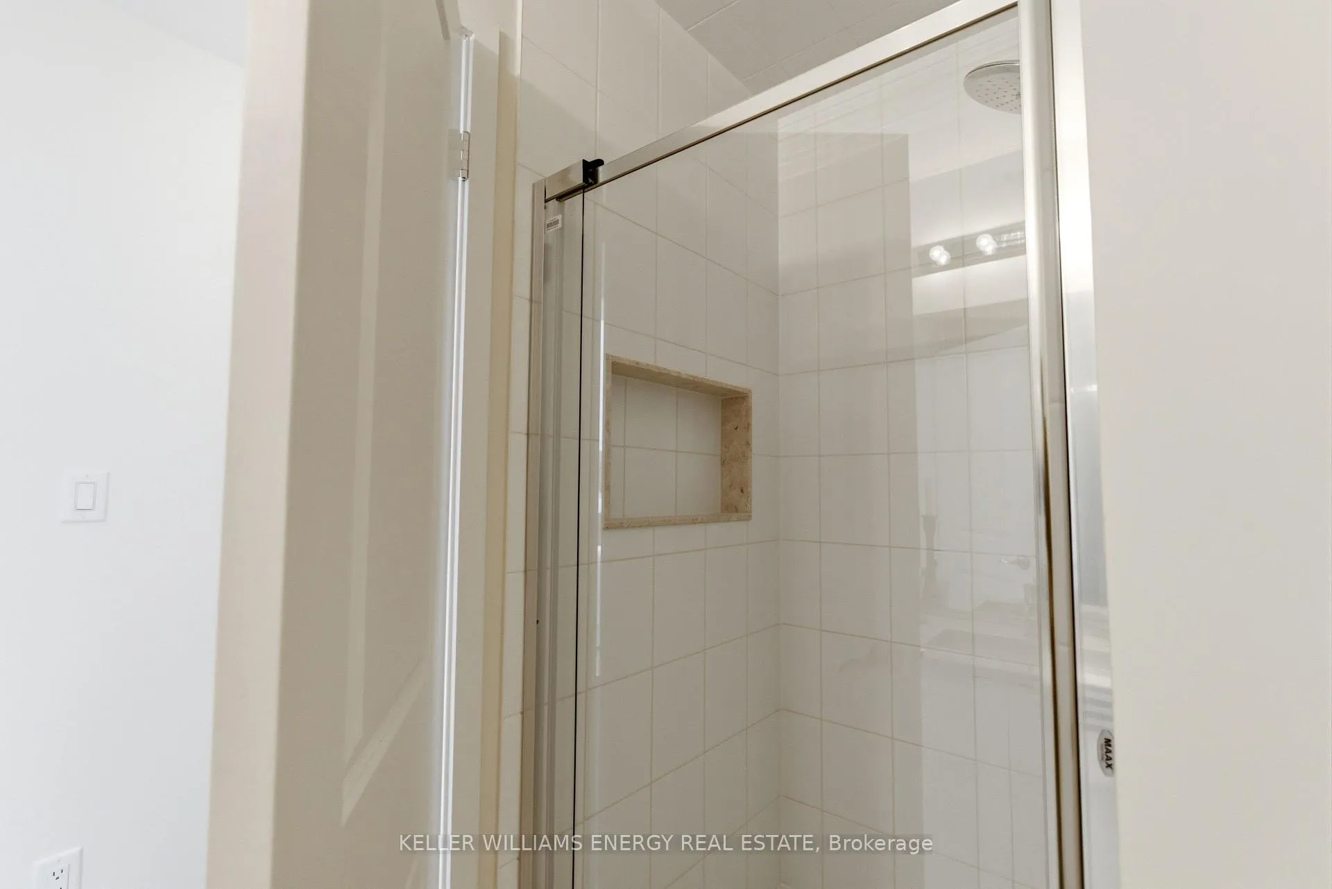 Photo 33 of Unit 316, 2550 Castlegate Crossing, Pickering, Duffin Heights — HOMEH
