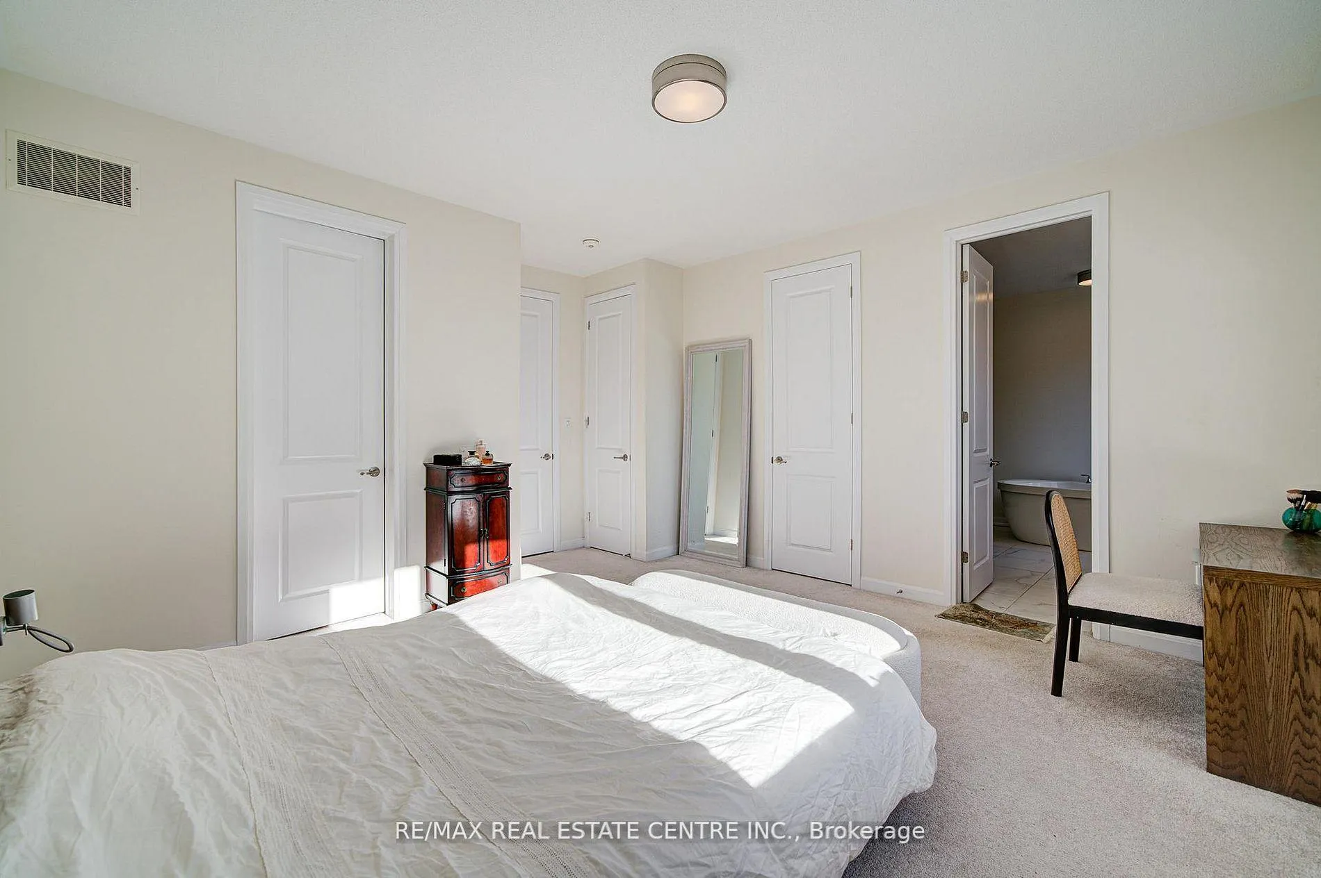 Photo 30 of 3268 Cloise Way, Oakville, Glenorchy — HOMEH