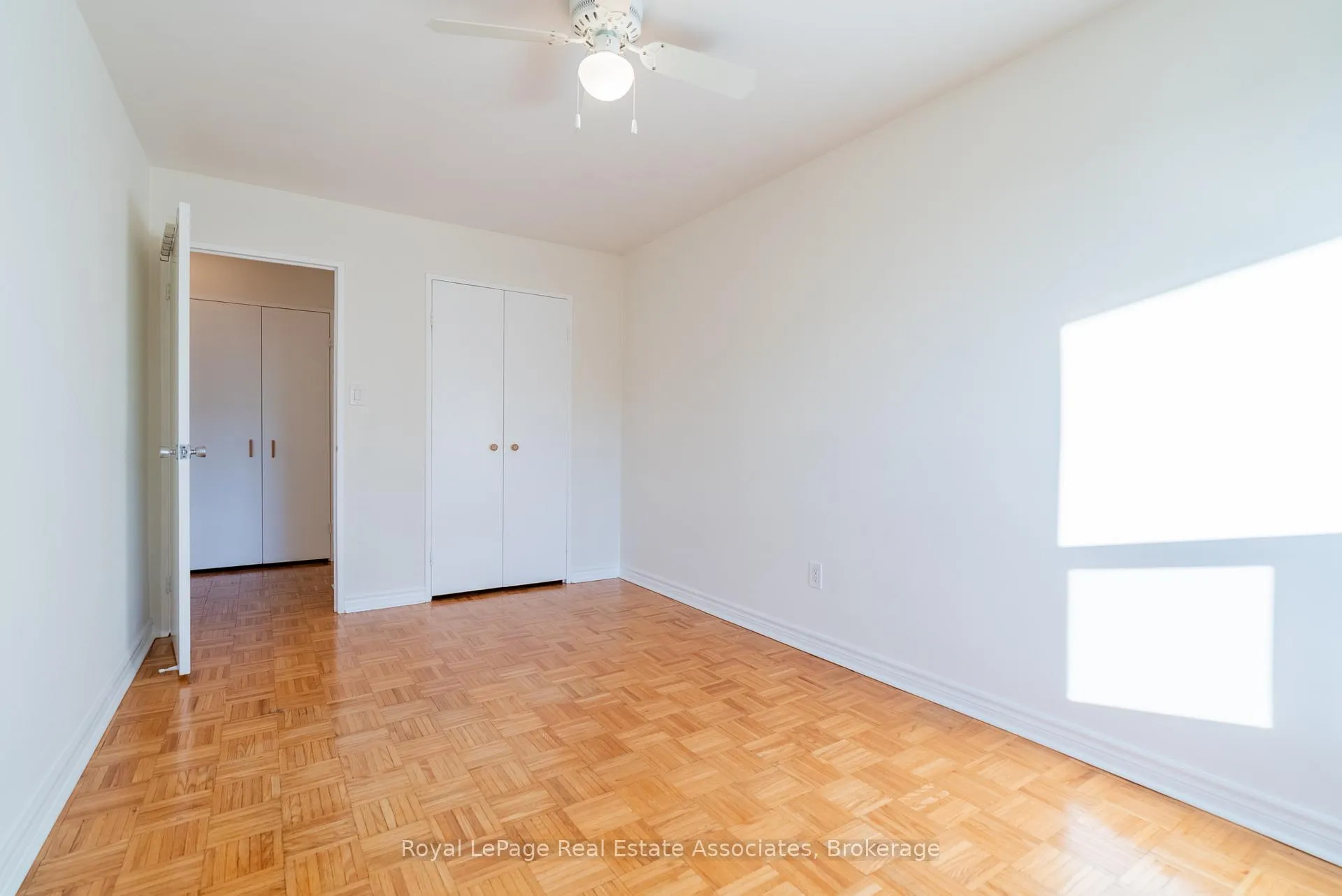 Photo 22 of Unit 813, 9 Four Winds Drive, North York, York University Heights — HOMEH