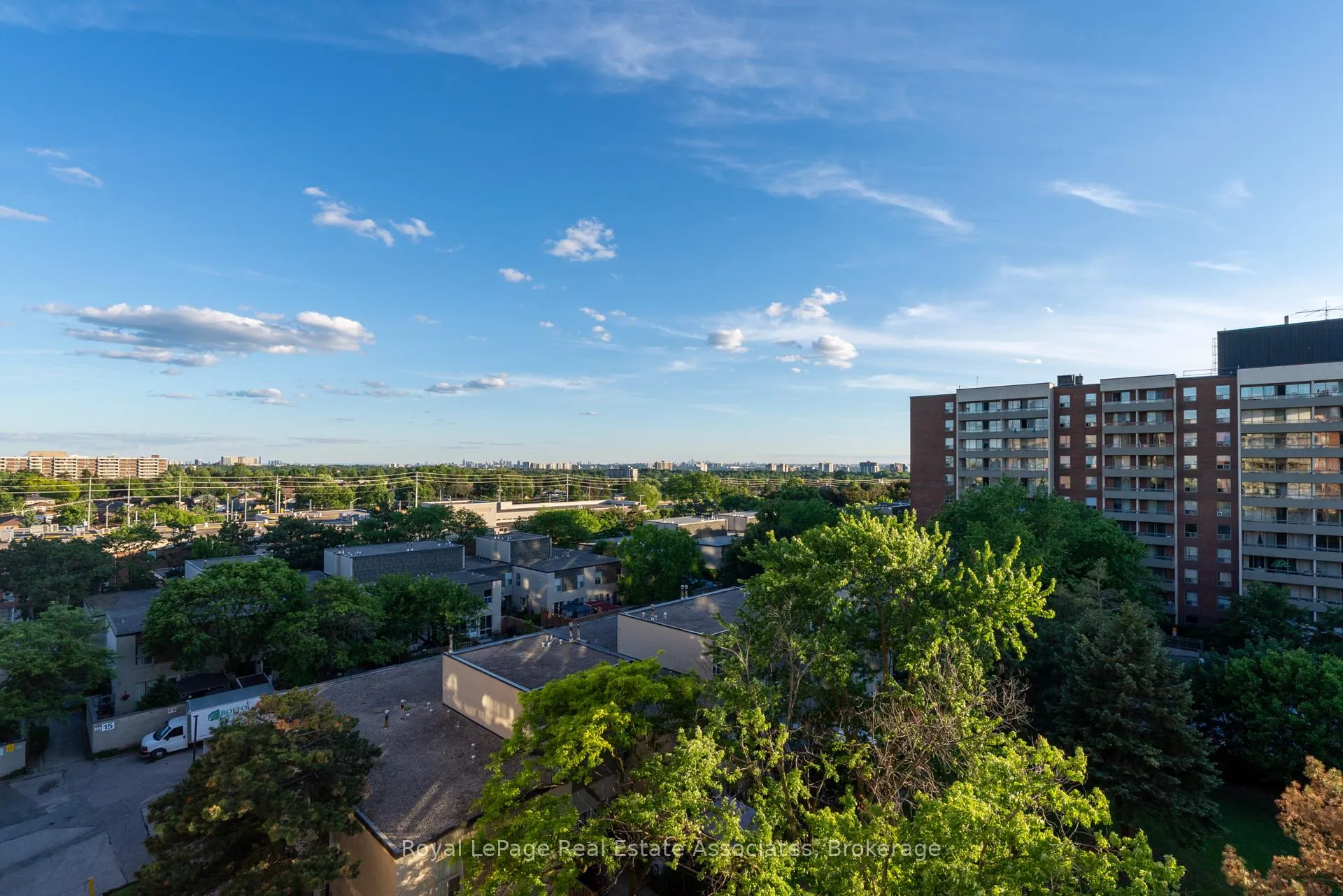 Photo 27 of Unit 813, 9 Four Winds Drive, North York, York University Heights — HOMEH