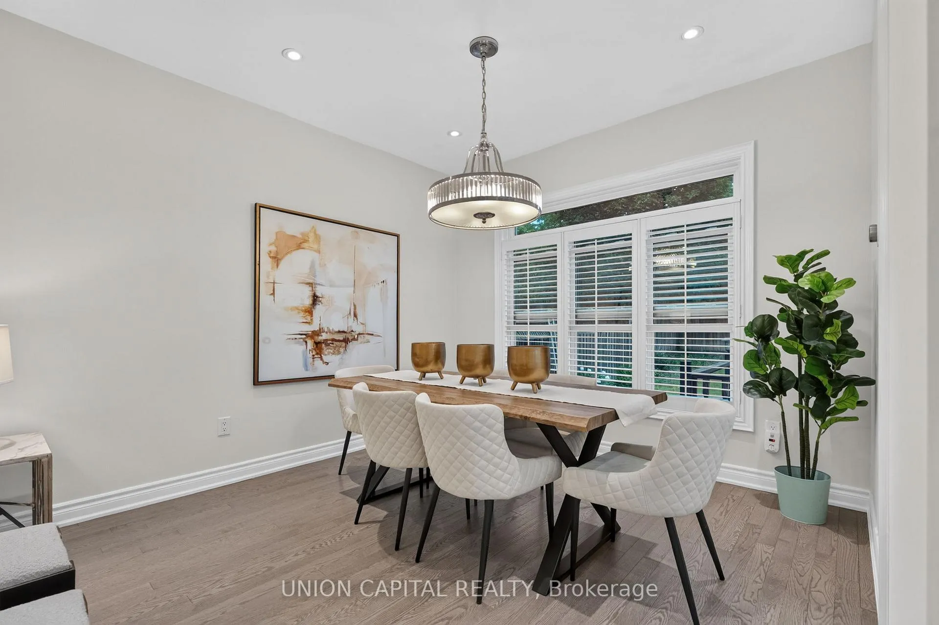 Photo 9 of 9 Ballymore Drive, Aurora, Bayview Wellington — HOMEH
