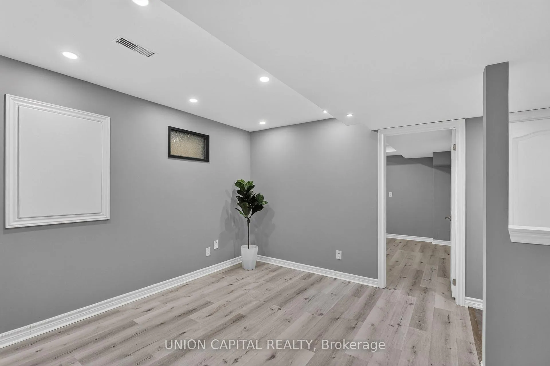Photo 32 of 9 Ballymore Drive, Aurora, Bayview Wellington — HOMEH