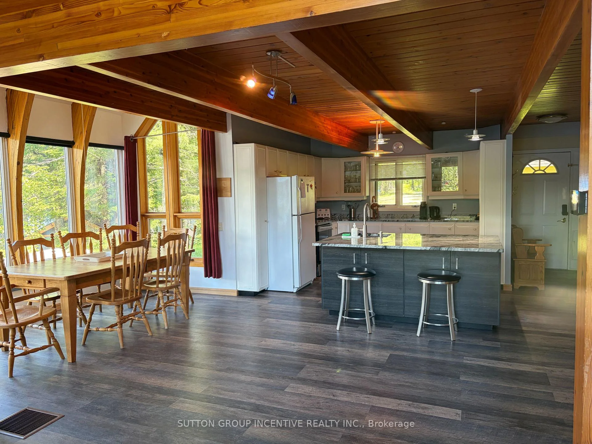 Photo 9 of 229 Haleway A Drive, Gravenhurst, Wood (Gravenhurst) — HOMEH