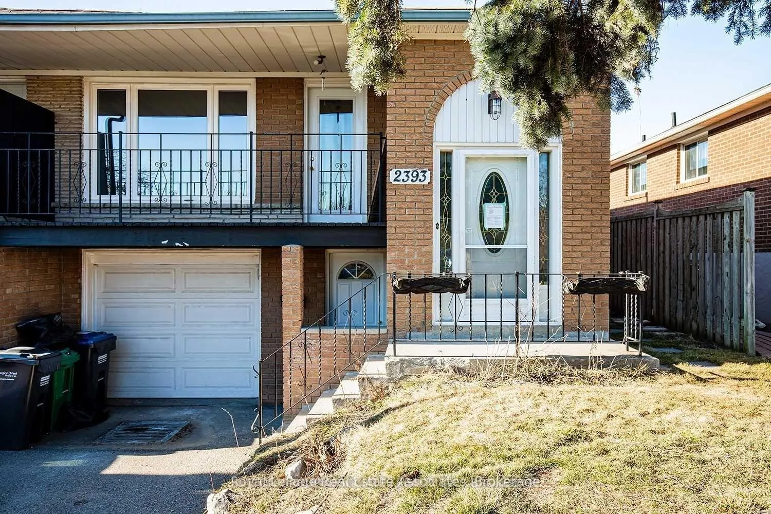 Front of Unit Upper, 2393 Whaley Drive