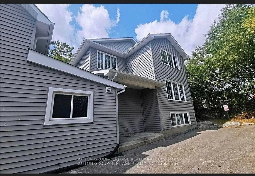 Photo 3 of 717 King Street W, Kingston, Central City West — HOMEH