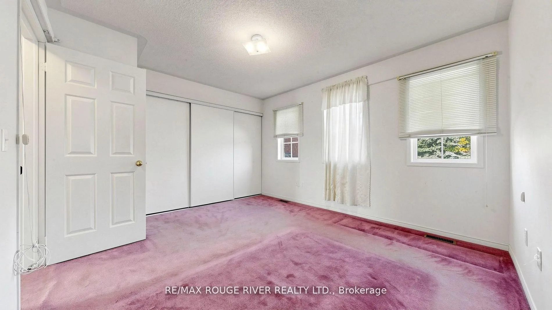 Photo 16 of 4 Trowell Lane, Ajax, Central — HOMEH