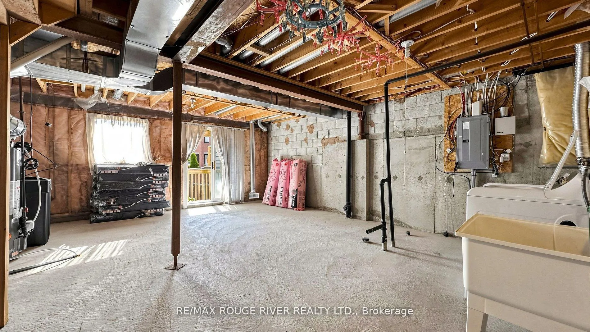 Photo 22 of 4 Trowell Lane, Ajax, Central — HOMEH