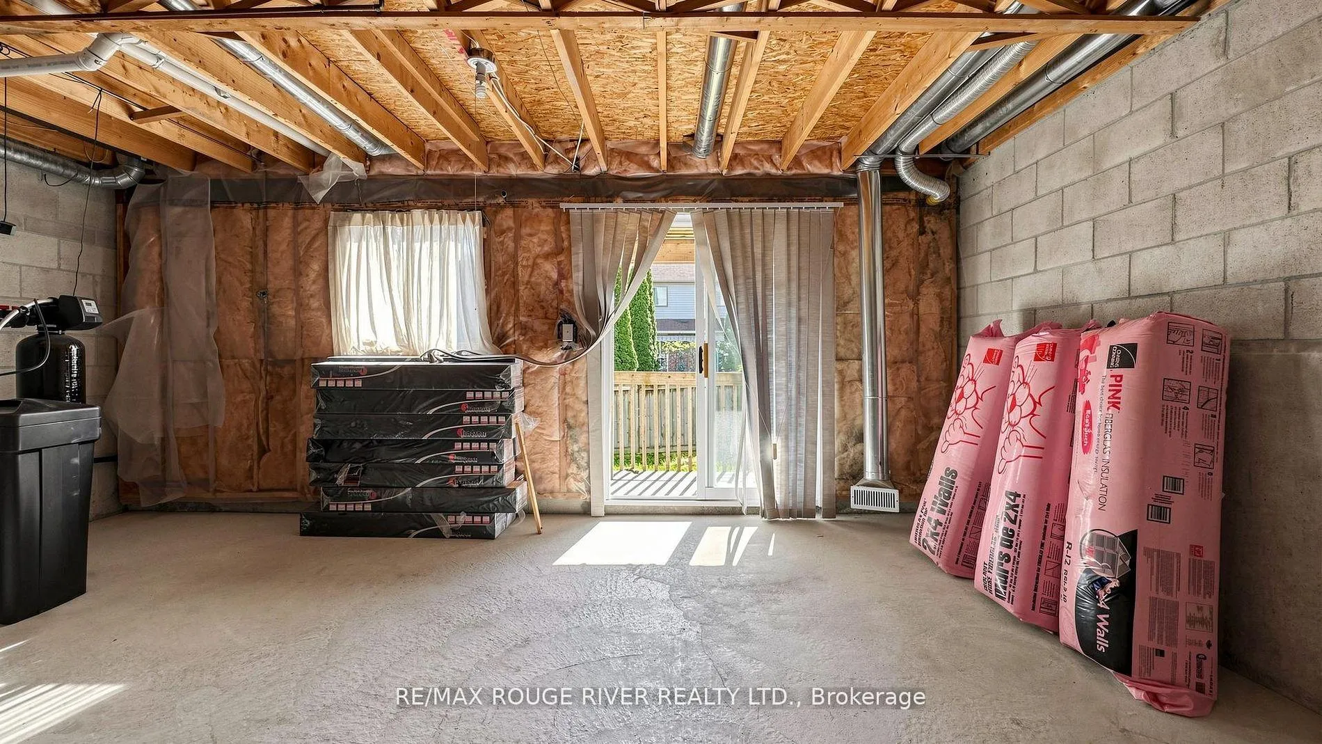 Photo 23 of 4 Trowell Lane, Ajax, Central — HOMEH
