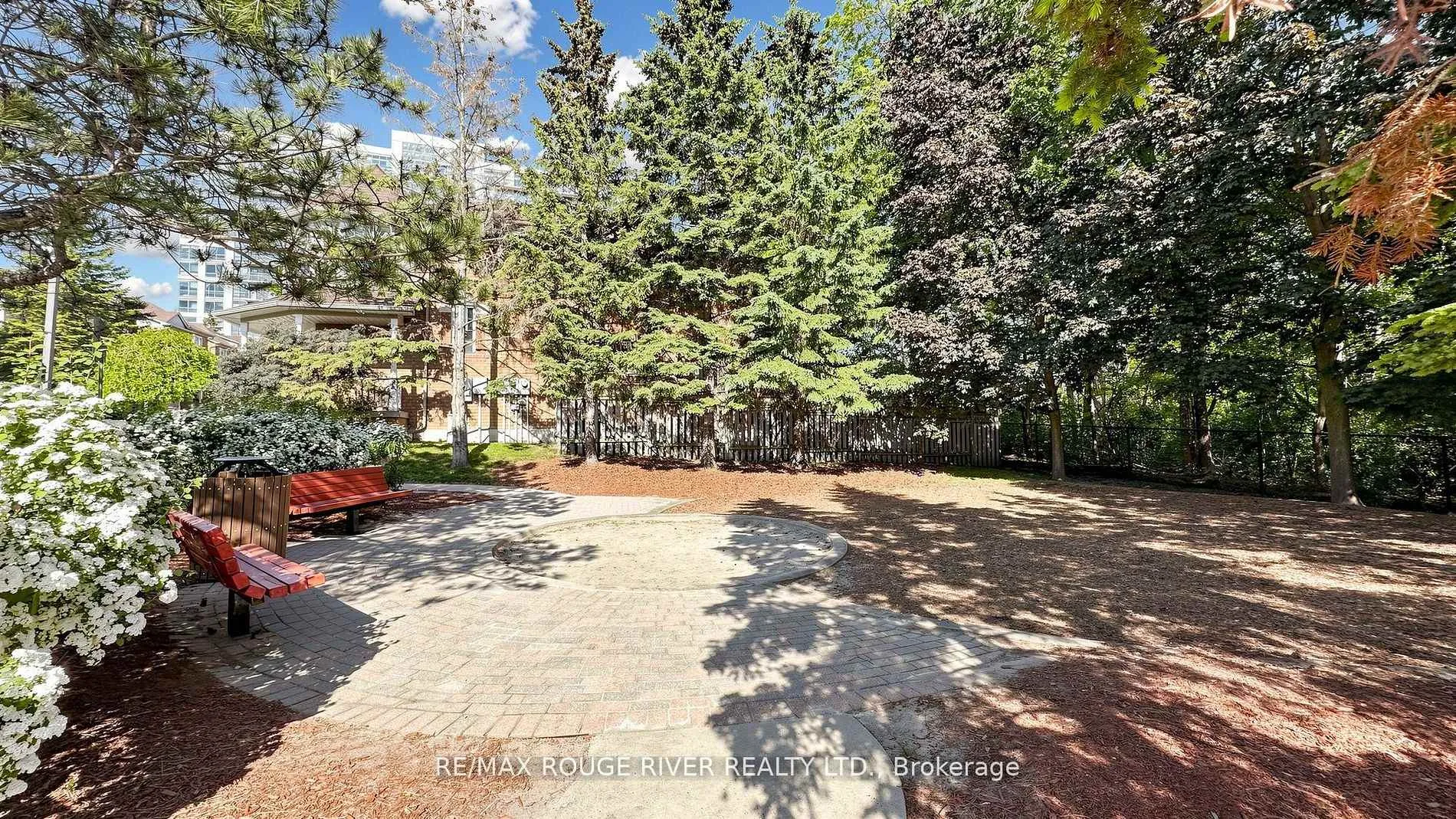 Photo 32 of 4 Trowell Lane, Ajax, Central — HOMEH