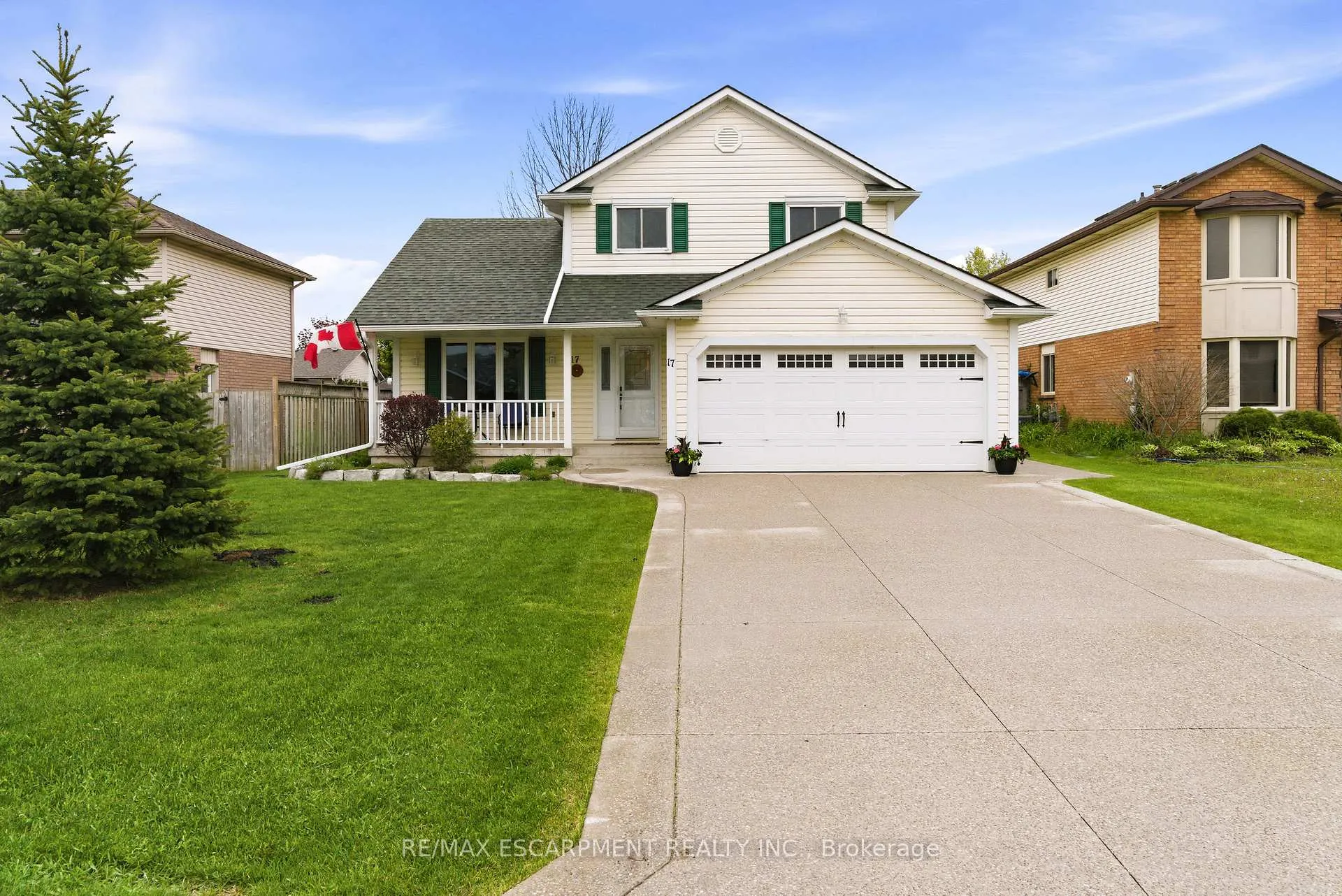 Photo 1 of 17 Piper Place, Haldimand — HOMEH