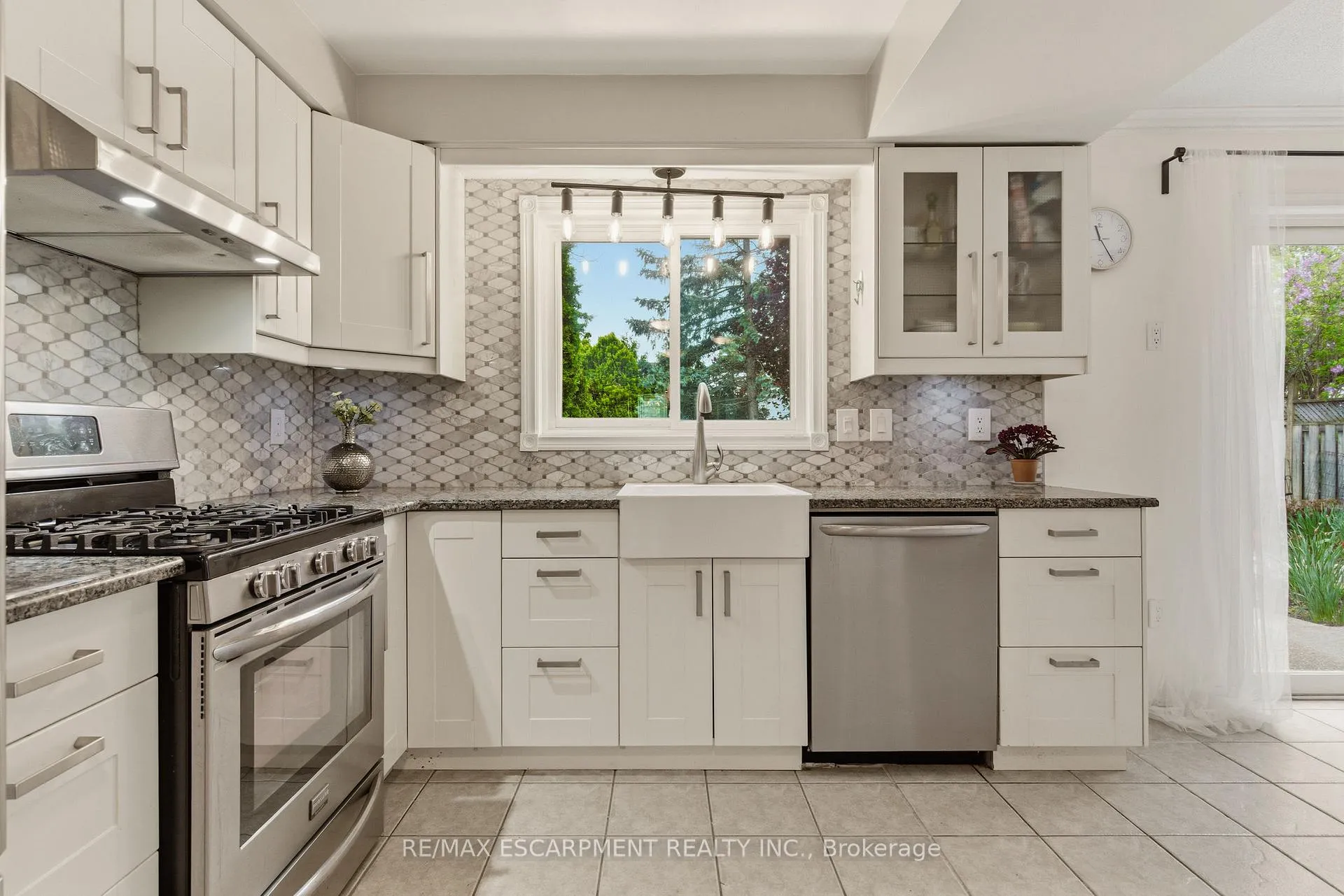 Photo 12 of 17 Piper Place, Haldimand — HOMEH