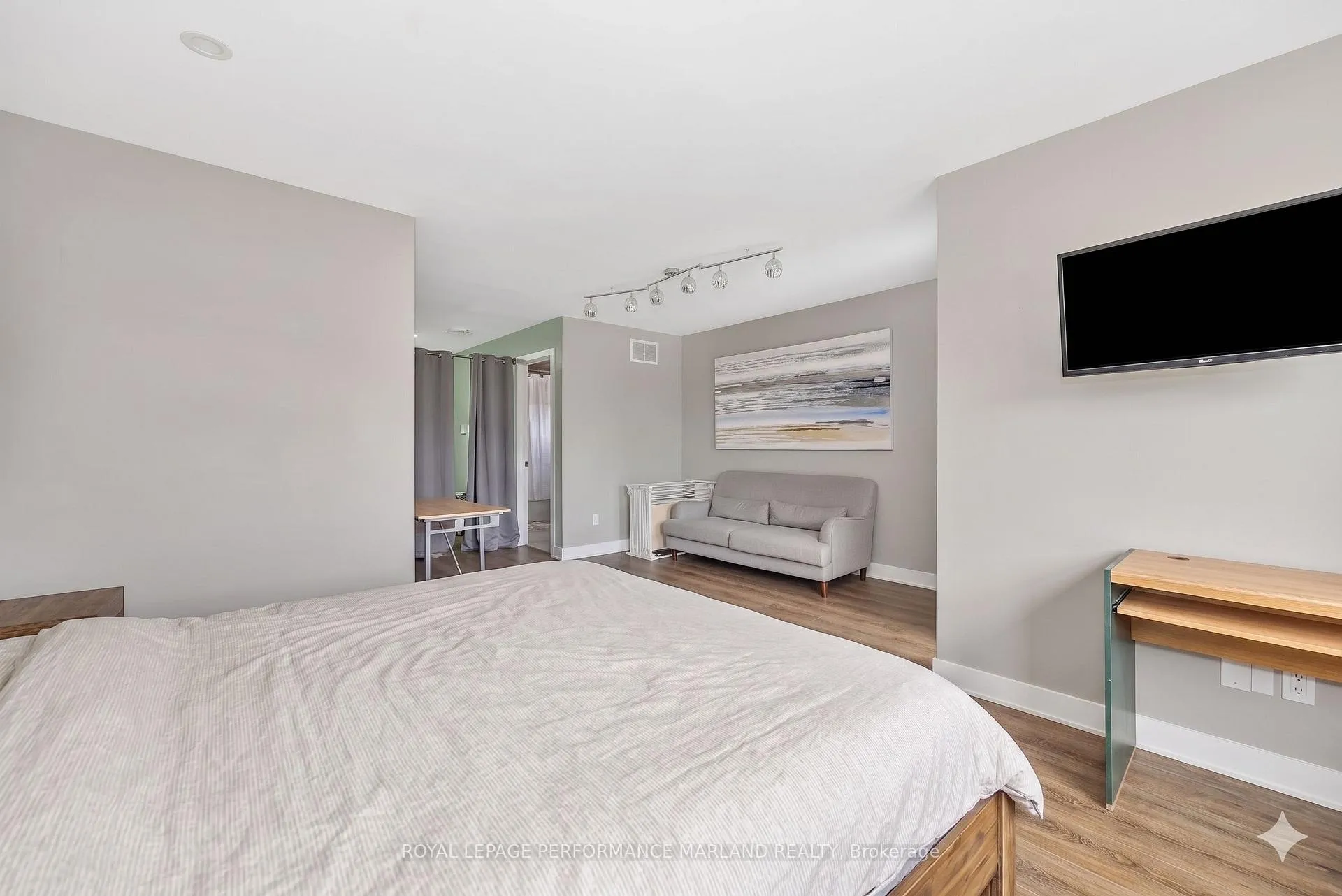 Photo 19 of 99A & 99B Concord Street N, Ottawa, Ottawa East — HOMEH