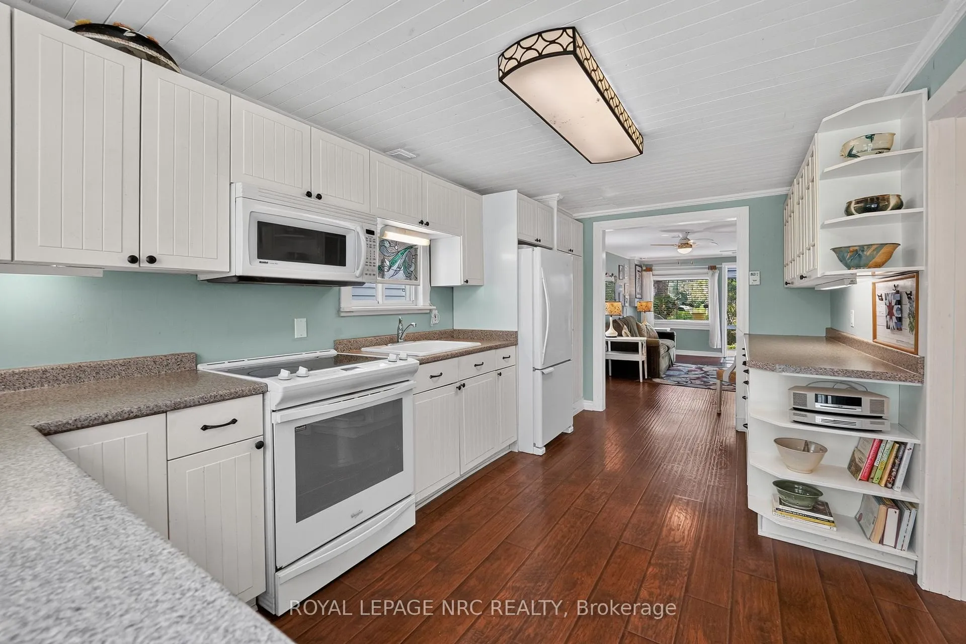 Photo 12 of 80 Newport Street, St. Catharines, Port Weller — HOMEH