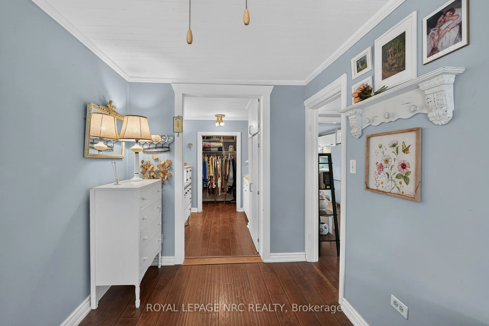 Photo 20 of 80 Newport Street, St. Catharines, Port Weller — HOMEH