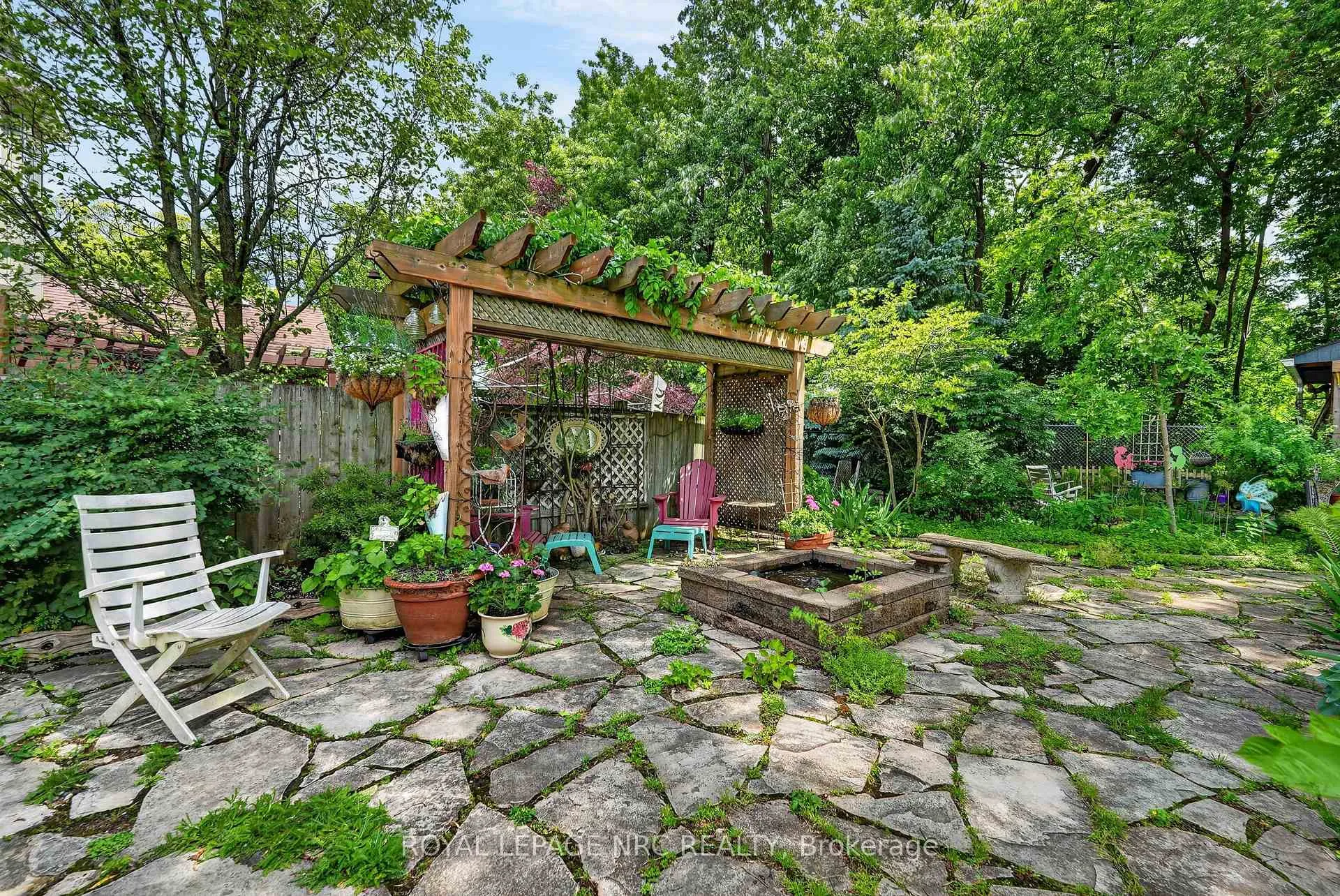 Photo 28 of 80 Newport Street, St. Catharines, Port Weller — HOMEH
