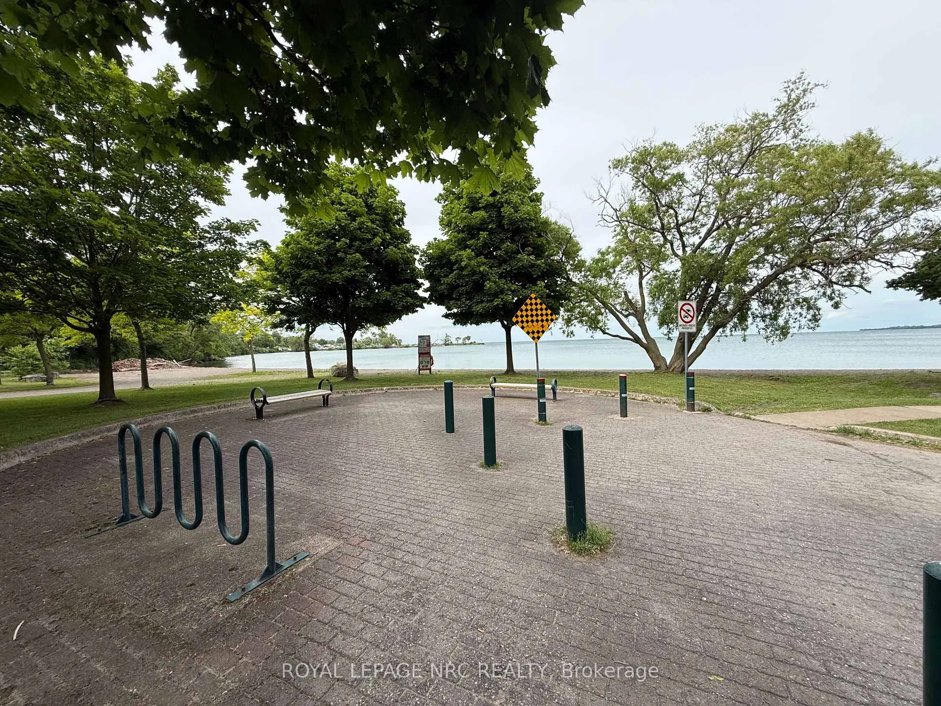 Photo 44 of 80 Newport Street, St. Catharines, Port Weller — HOMEH