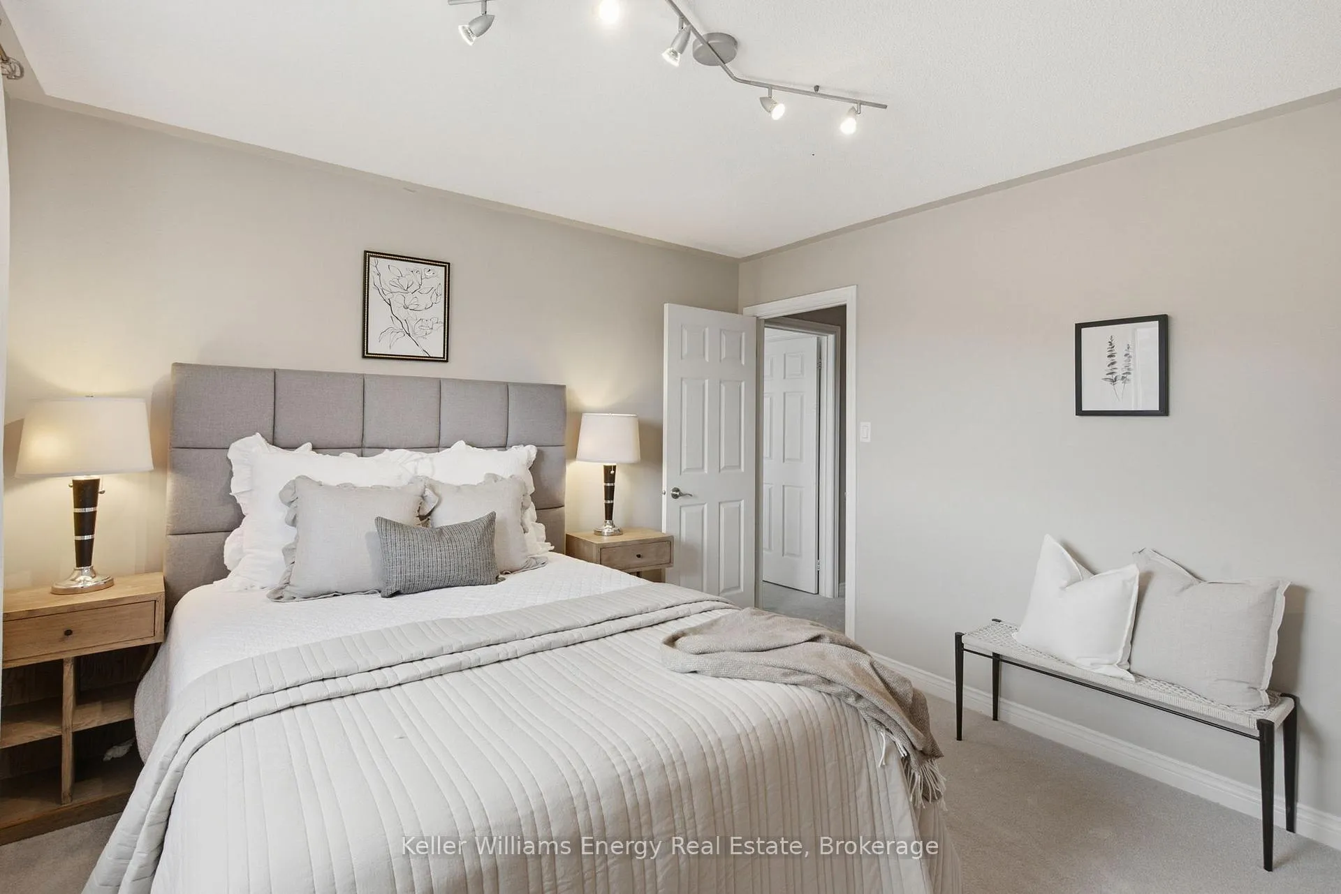 Photo 25 of 32 Sagewood Avenue, Clarington, Courtice — HOMEH