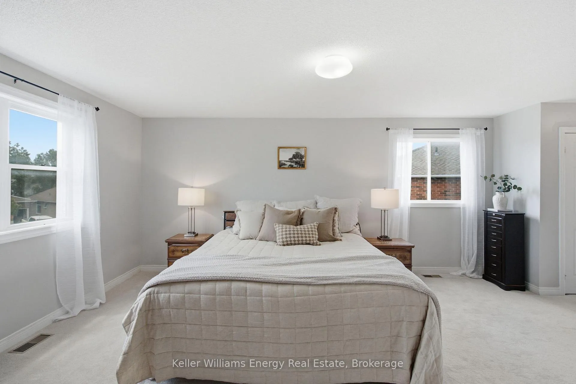 Photo 33 of 32 Sagewood Avenue, Clarington, Courtice — HOMEH