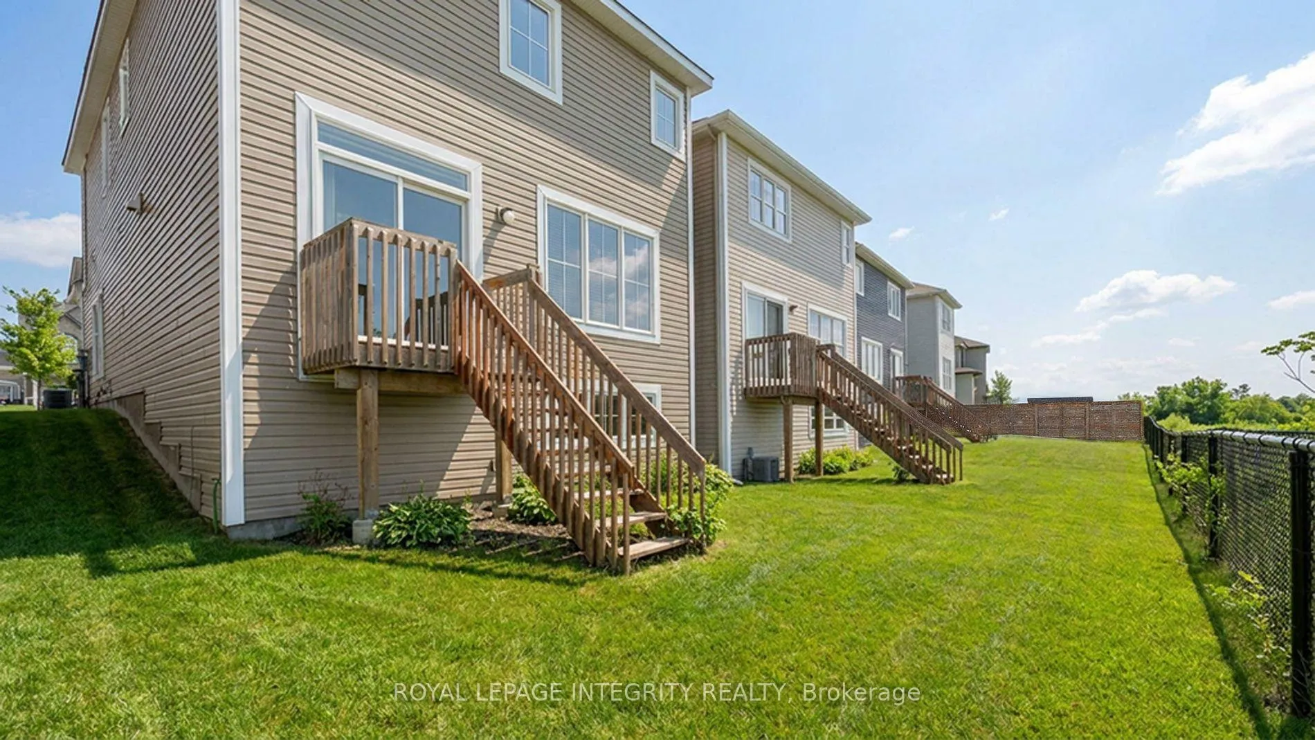 Photo 19 of 163 Cranesbill Road, Ottawa, Kanata - Emerald Meadows/Trailwest — HOMEH