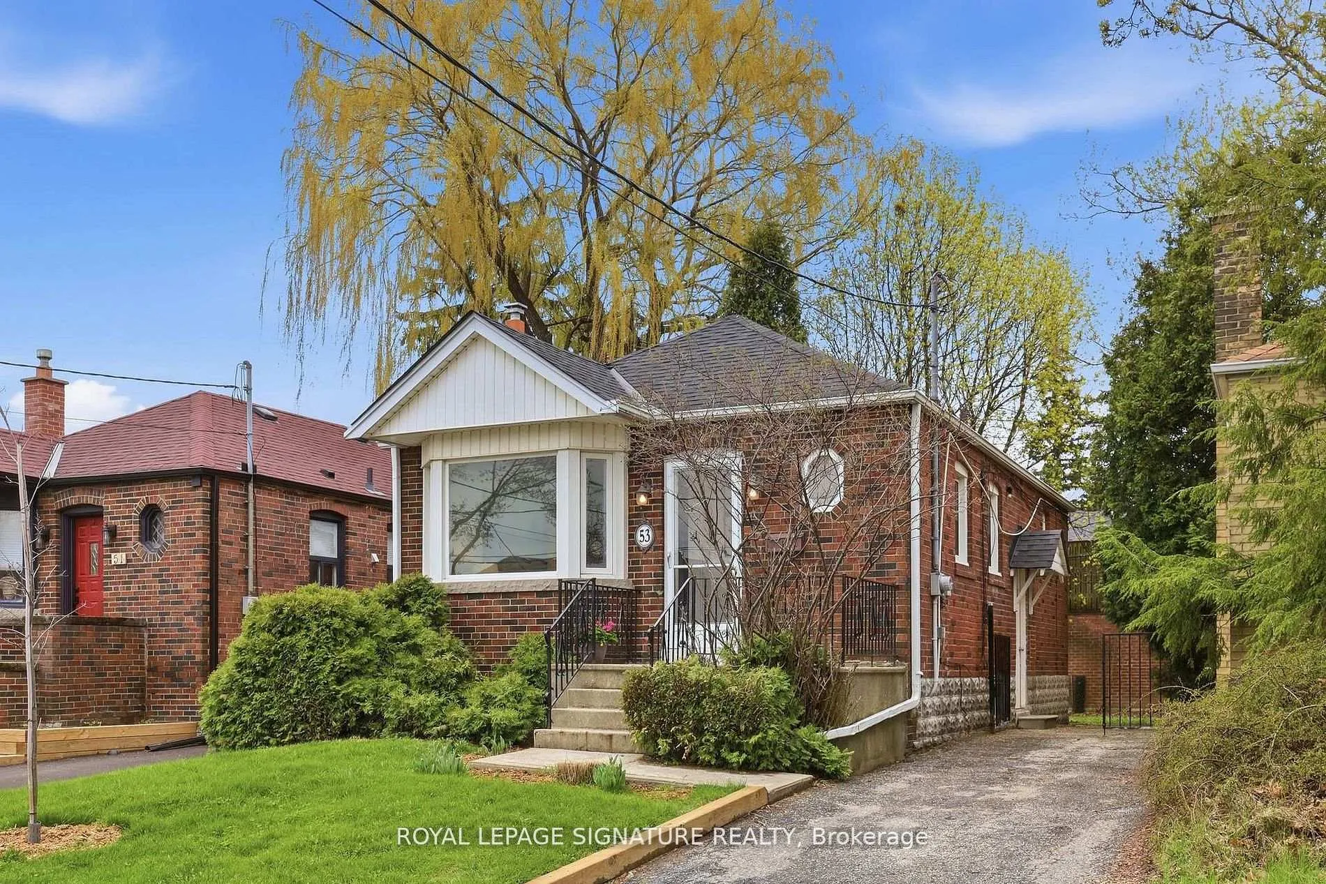 Photo 3 of 53 Juliet Crescent, Toronto, Keelesdale-Eglinton West — HOMEH