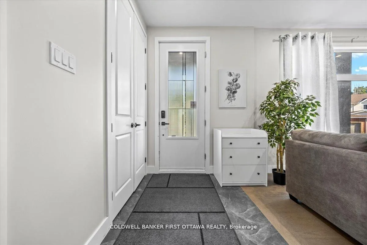 Photo 3 of Unit A & B, 25 Pennard Way, Ottawa, Hunt Club Park/Greenboro — HOMEH