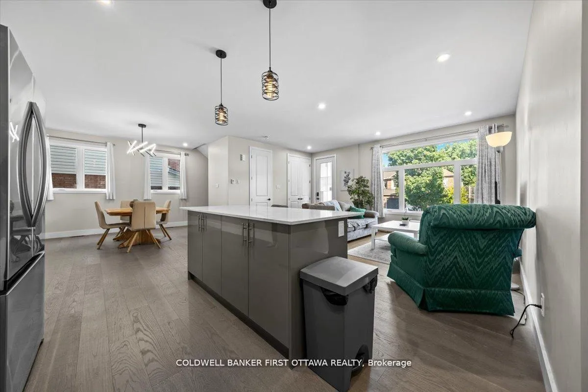 Photo 10 of Unit A & B, 25 Pennard Way, Ottawa, Hunt Club Park/Greenboro — HOMEH