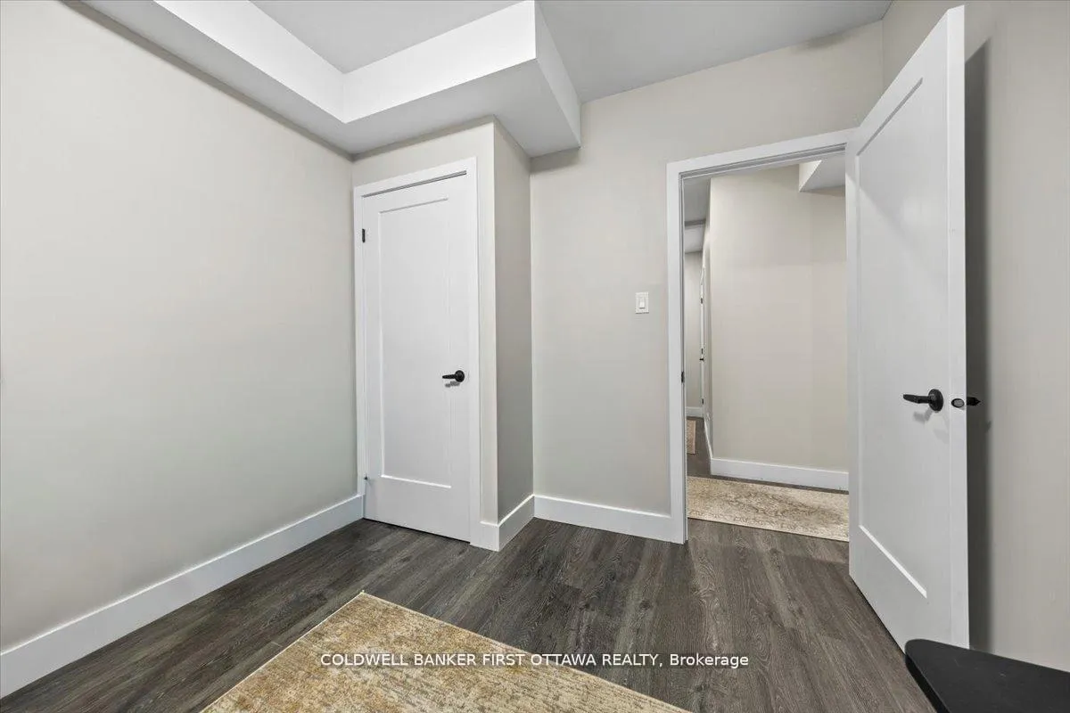 Photo 17 of Unit A & B, 25 Pennard Way, Ottawa, Hunt Club Park/Greenboro — HOMEH