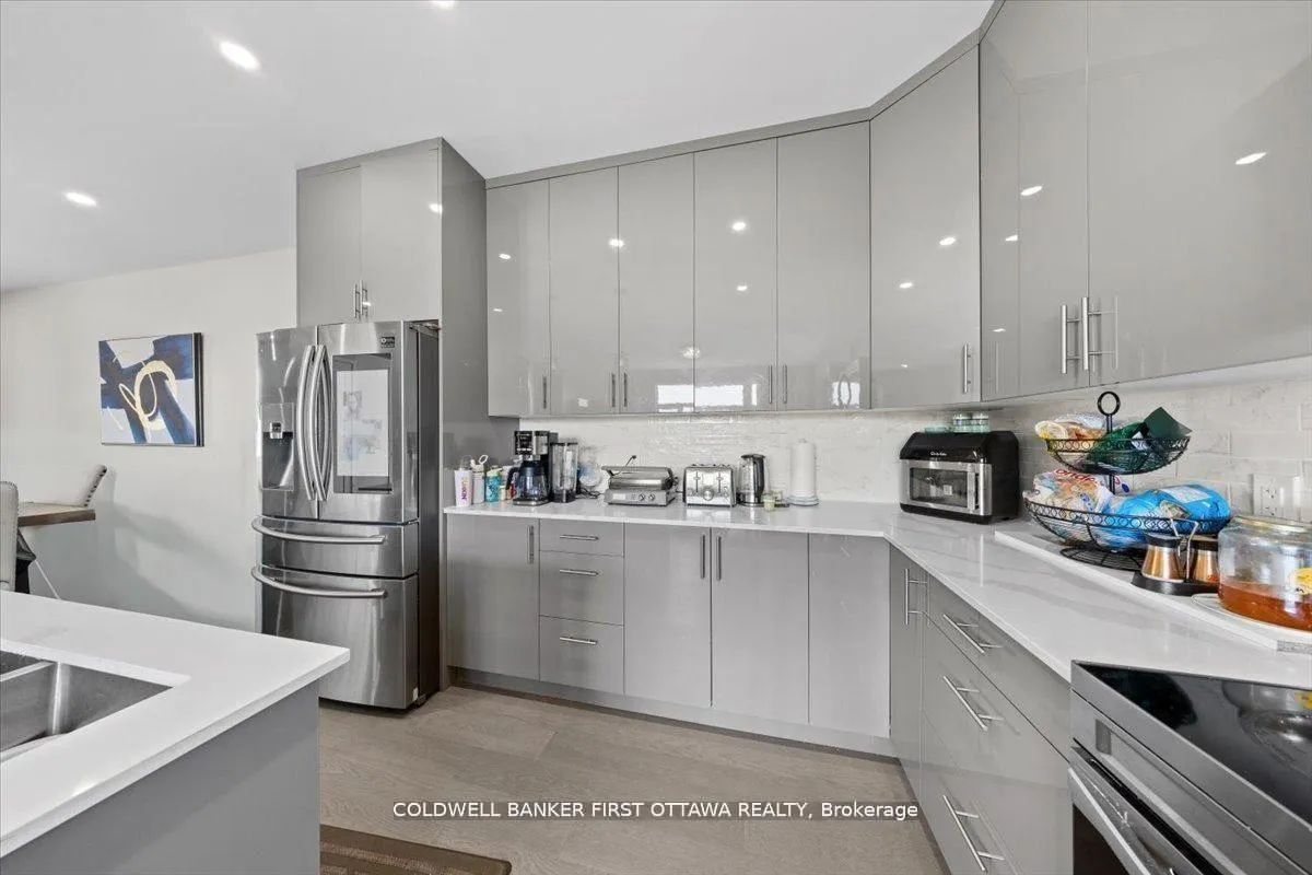 Photo 30 of Unit A & B, 25 Pennard Way, Ottawa, Hunt Club Park/Greenboro — HOMEH