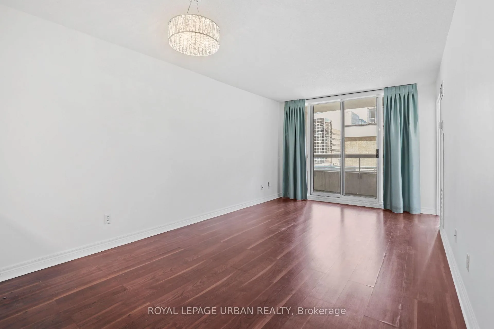 Photo 12 of Unit 506, 43 Eglinton Avenue E, Toronto, Mount Pleasant West — HOMEH