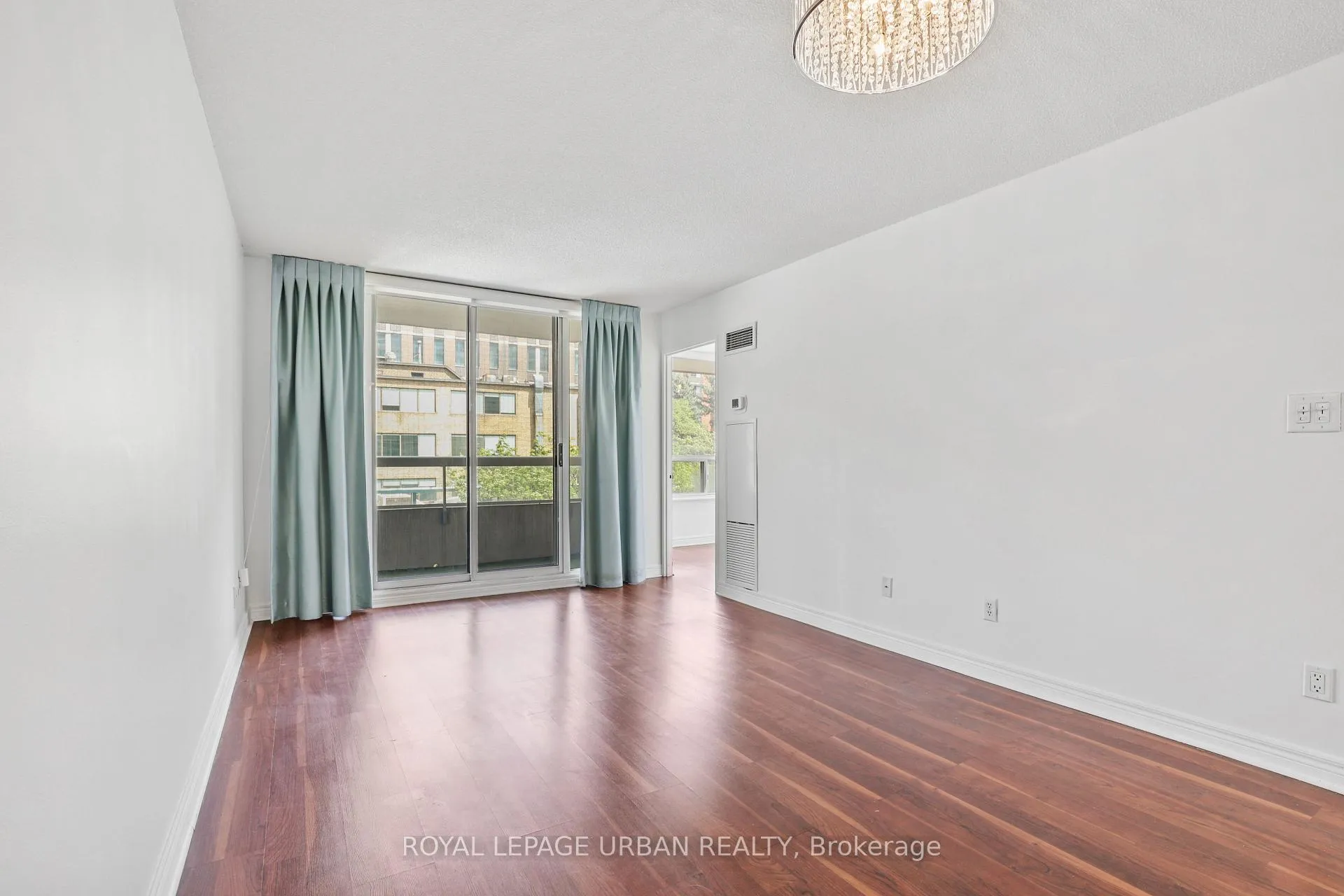 Photo 15 of Unit 506, 43 Eglinton Avenue E, Toronto, Mount Pleasant West — HOMEH