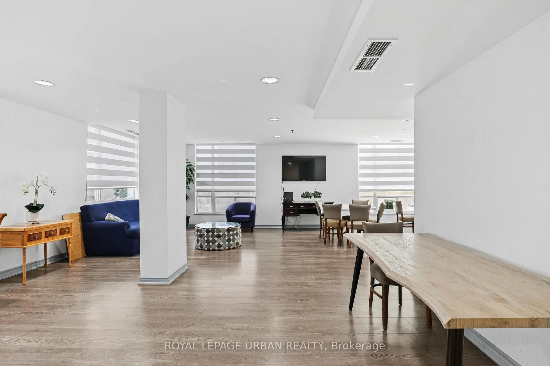 Photo 30 of Unit 506, 43 Eglinton Avenue E, Toronto, Mount Pleasant West — HOMEH