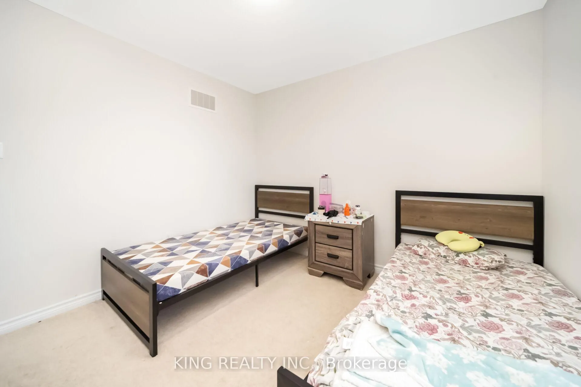 Photo 21 of 5 Loomis Road, Brampton, Northwest Brampton — HOMEH