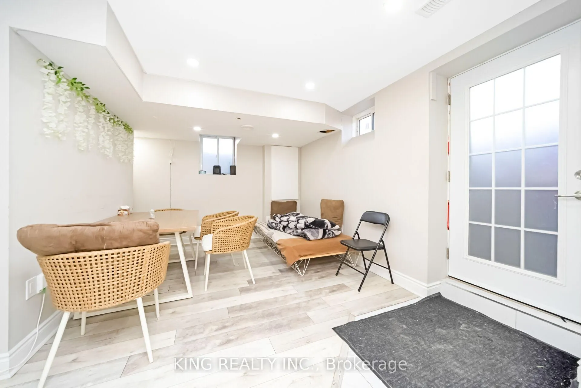 Photo 37 of 5 Loomis Road, Brampton, Northwest Brampton — HOMEH