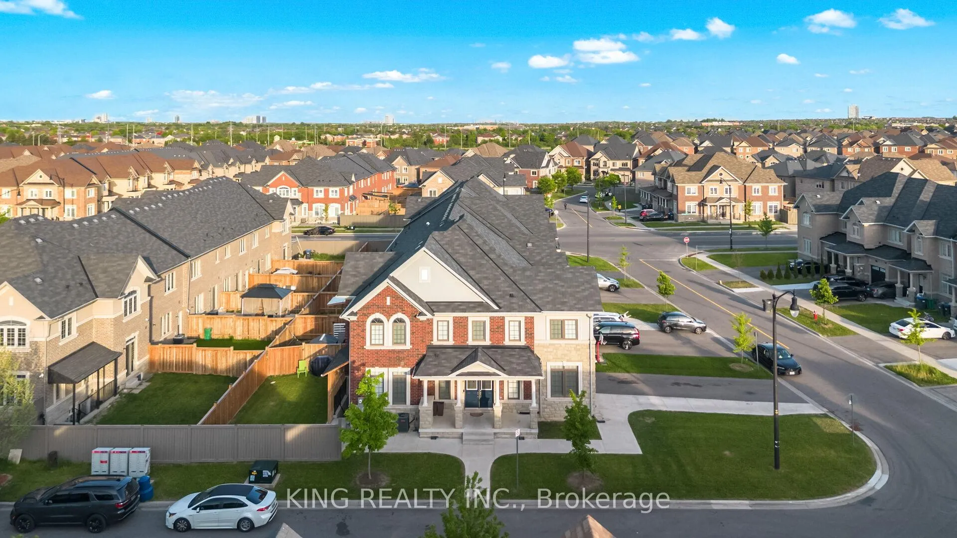 Photo 49 of 5 Loomis Road, Brampton, Northwest Brampton — HOMEH