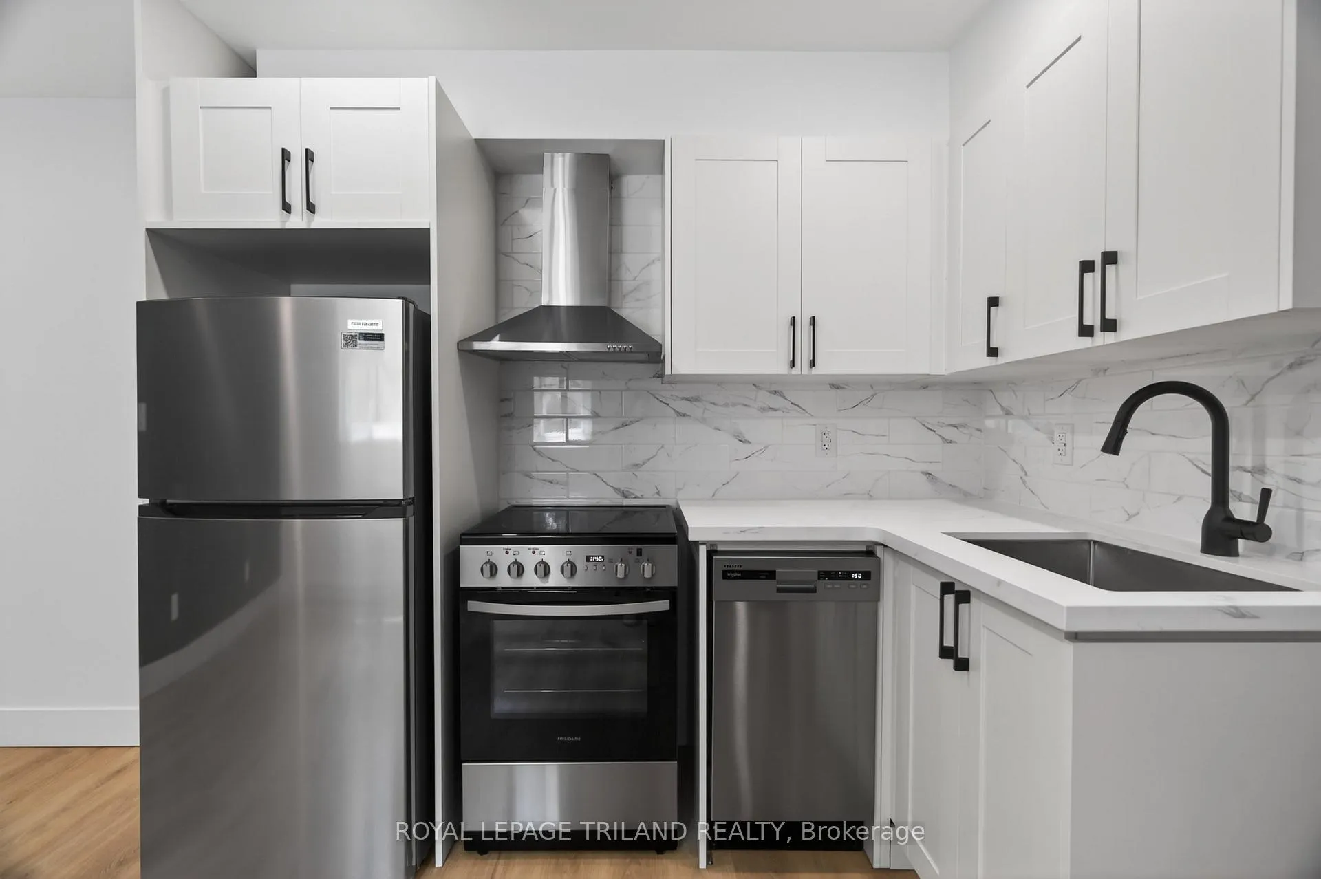 Photo 2 of Unit 7, 1015 Eagle Drive, London, South J — HOMEH