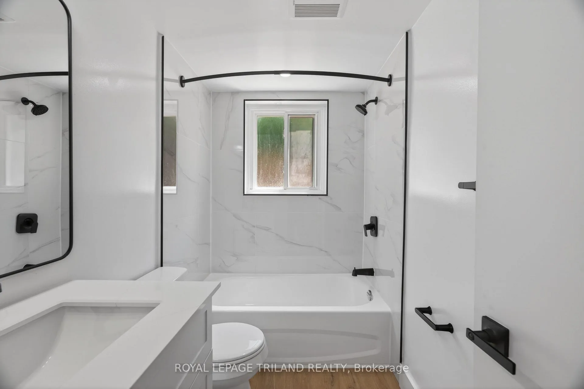 Photo 6 of Unit 7, 1015 Eagle Drive, London, South J — HOMEH