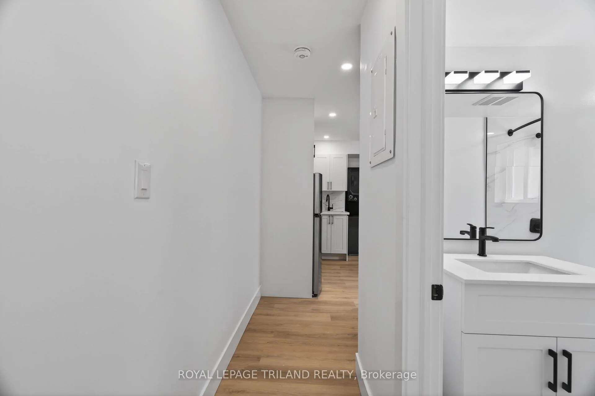 Photo 9 of Unit 7, 1015 Eagle Drive, London, South J — HOMEH