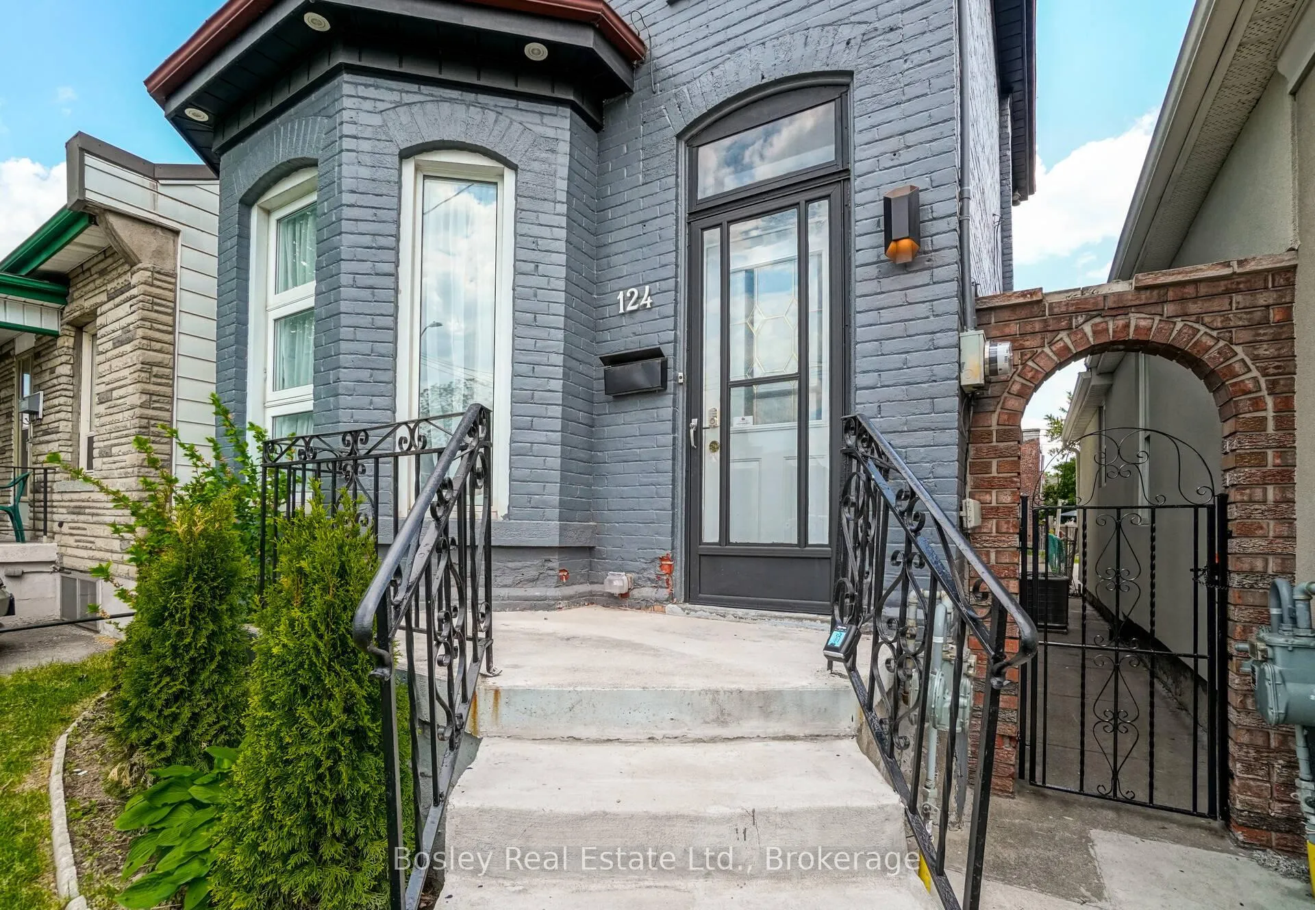 Photo 2 of 124 West Avenue N, Hamilton, Landsdale — HOMEH