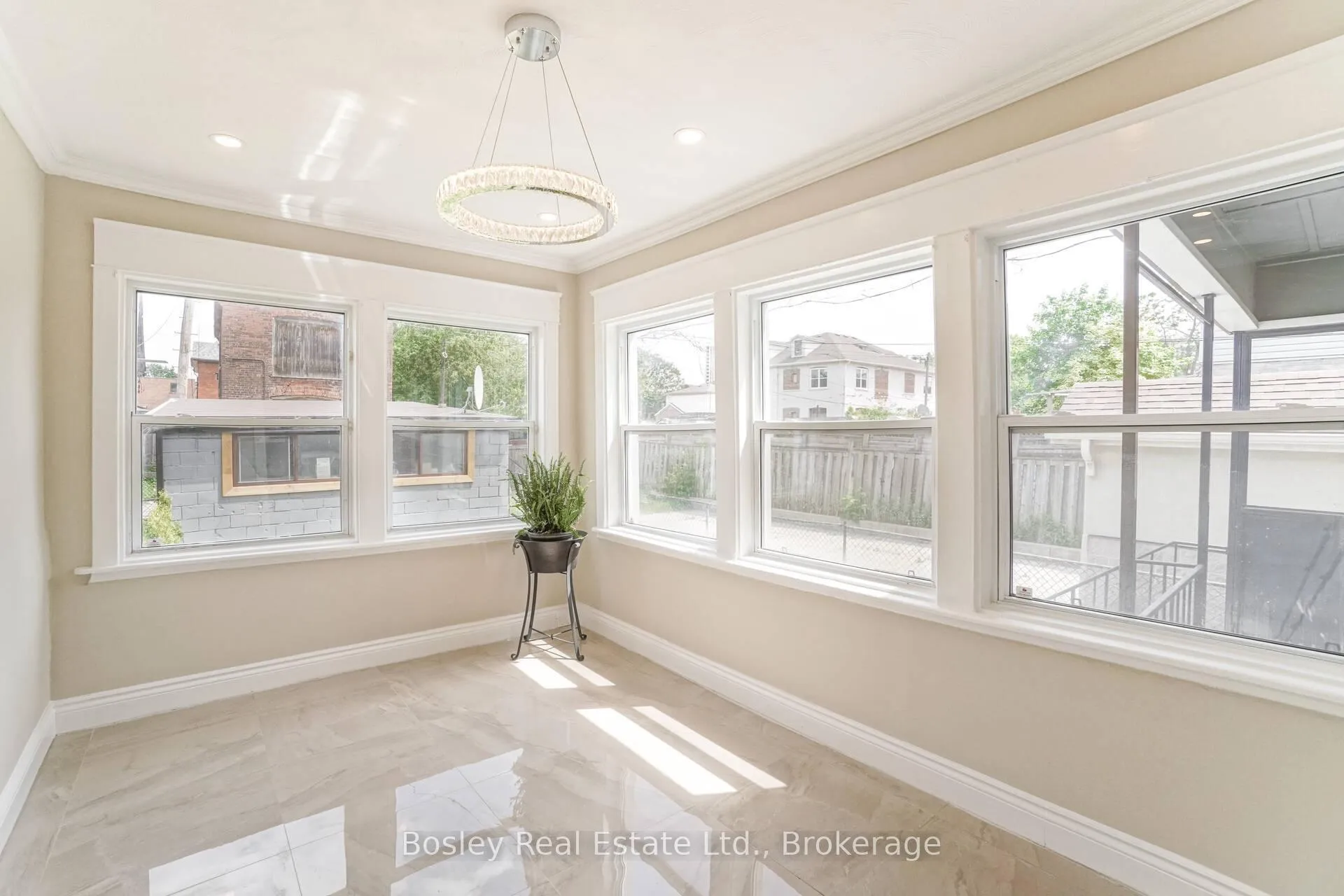 Photo 14 of 124 West Avenue N, Hamilton, Landsdale — HOMEH